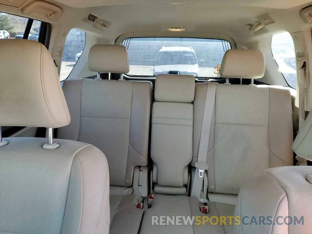 10 Photograph of a damaged car JTJBM7FX4K5218469 LEXUS GX 2019