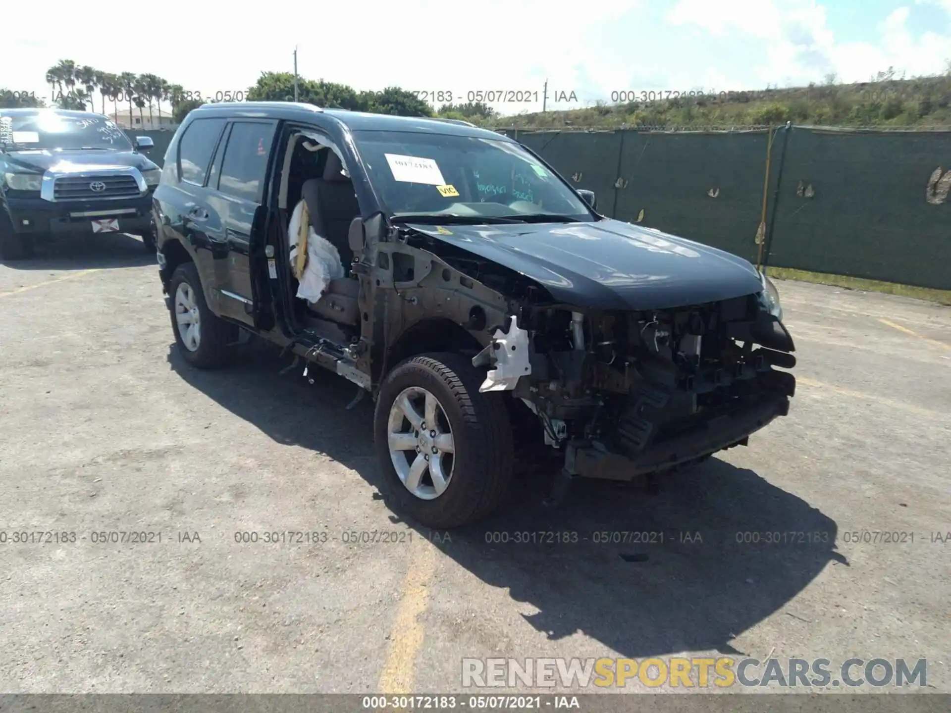 1 Photograph of a damaged car JTJBM7FX4K5228810 LEXUS GX 2019