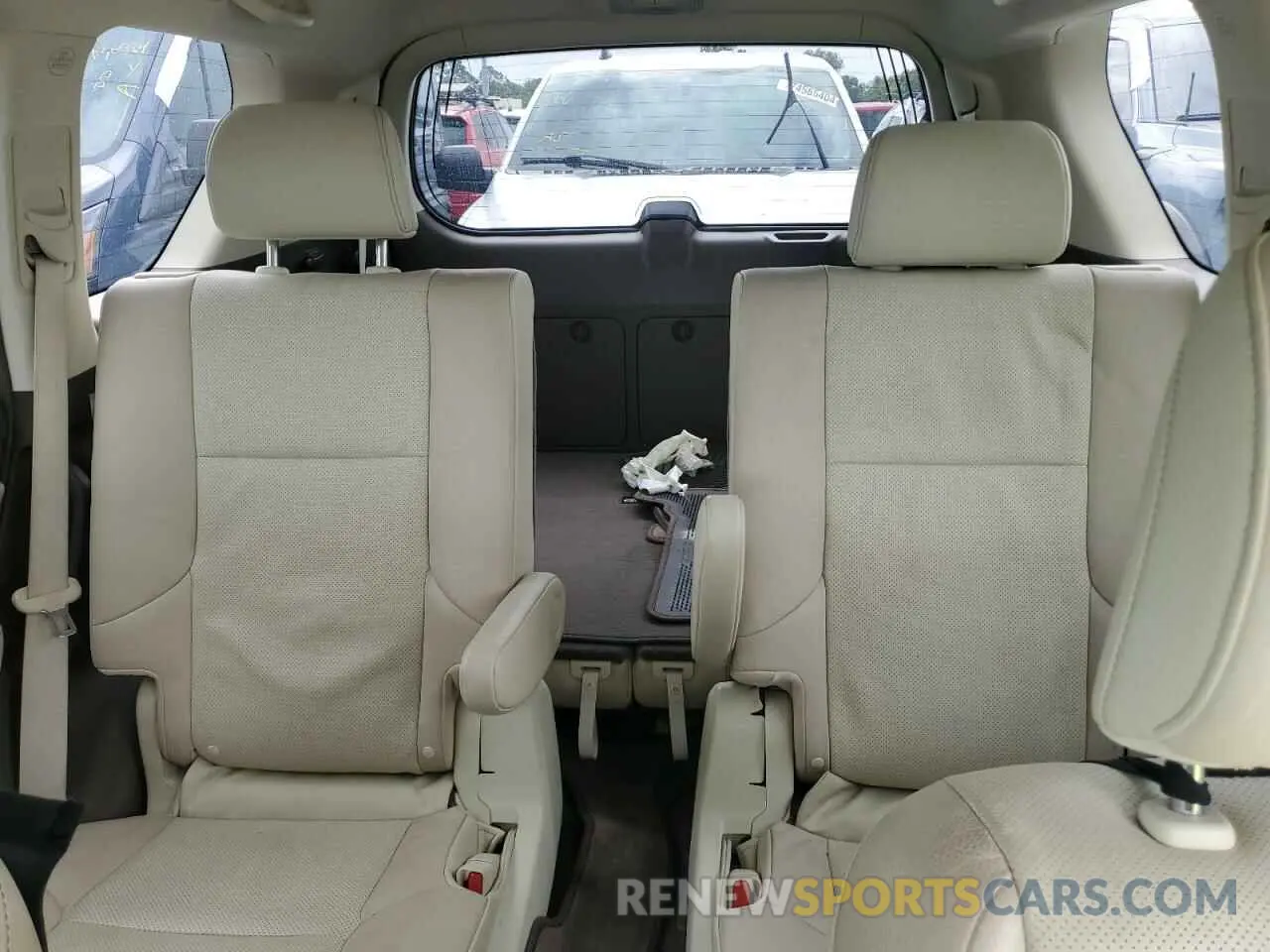 10 Photograph of a damaged car JTJBM7FX5K5222403 LEXUS GX 2019