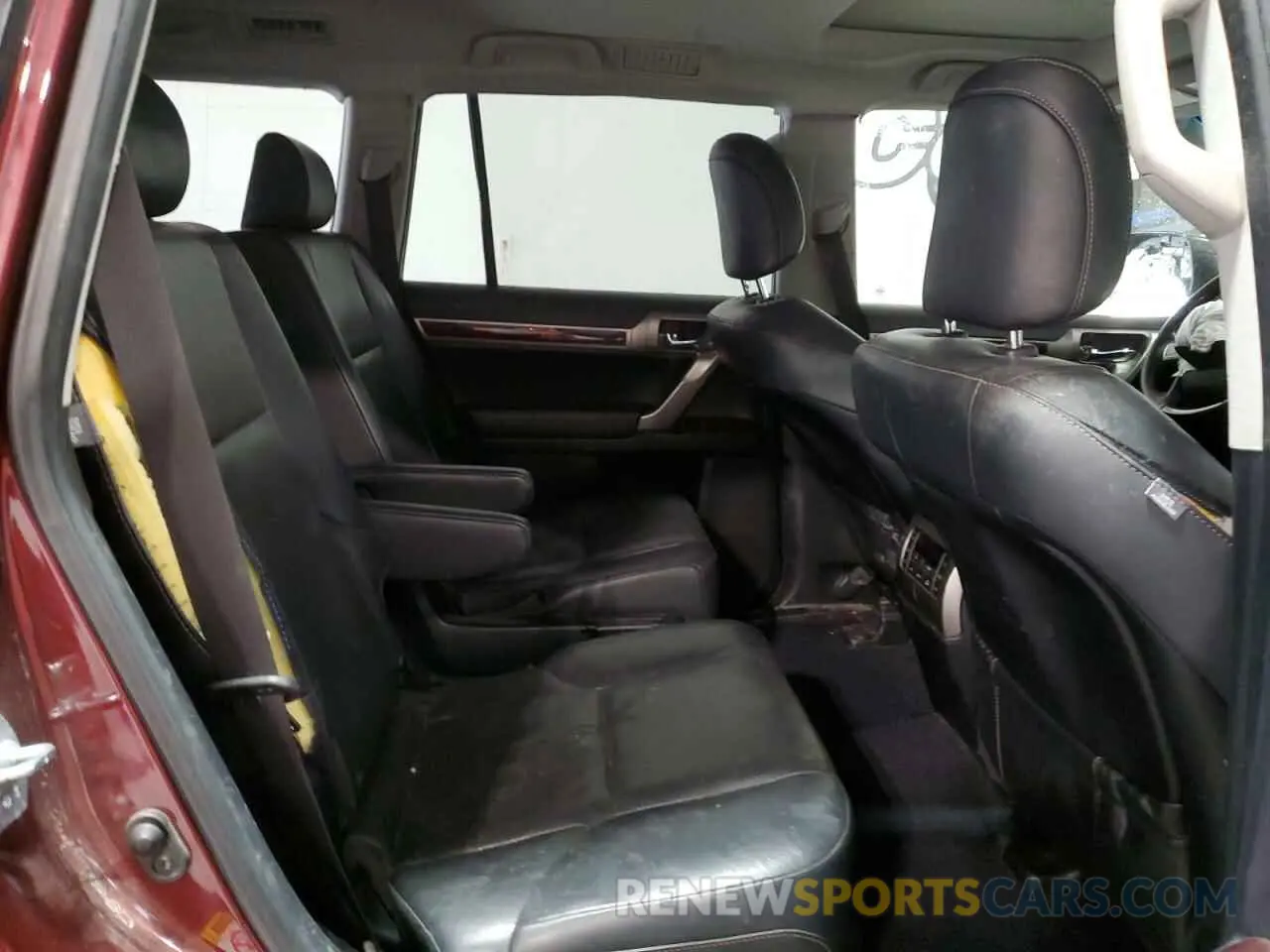 11 Photograph of a damaged car JTJBM7FX5K5229173 LEXUS GX 2019