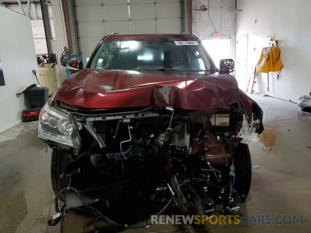 5 Photograph of a damaged car JTJBM7FX5K5229173 LEXUS GX 2019