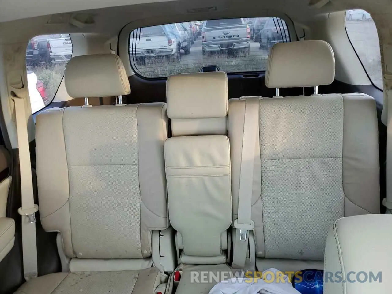 10 Photograph of a damaged car JTJBM7FX5K5234115 LEXUS GX 2019