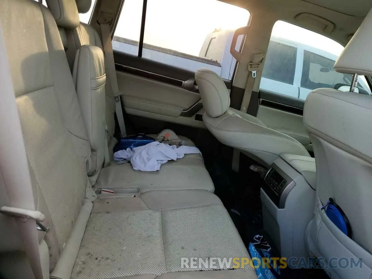 11 Photograph of a damaged car JTJBM7FX5K5234115 LEXUS GX 2019