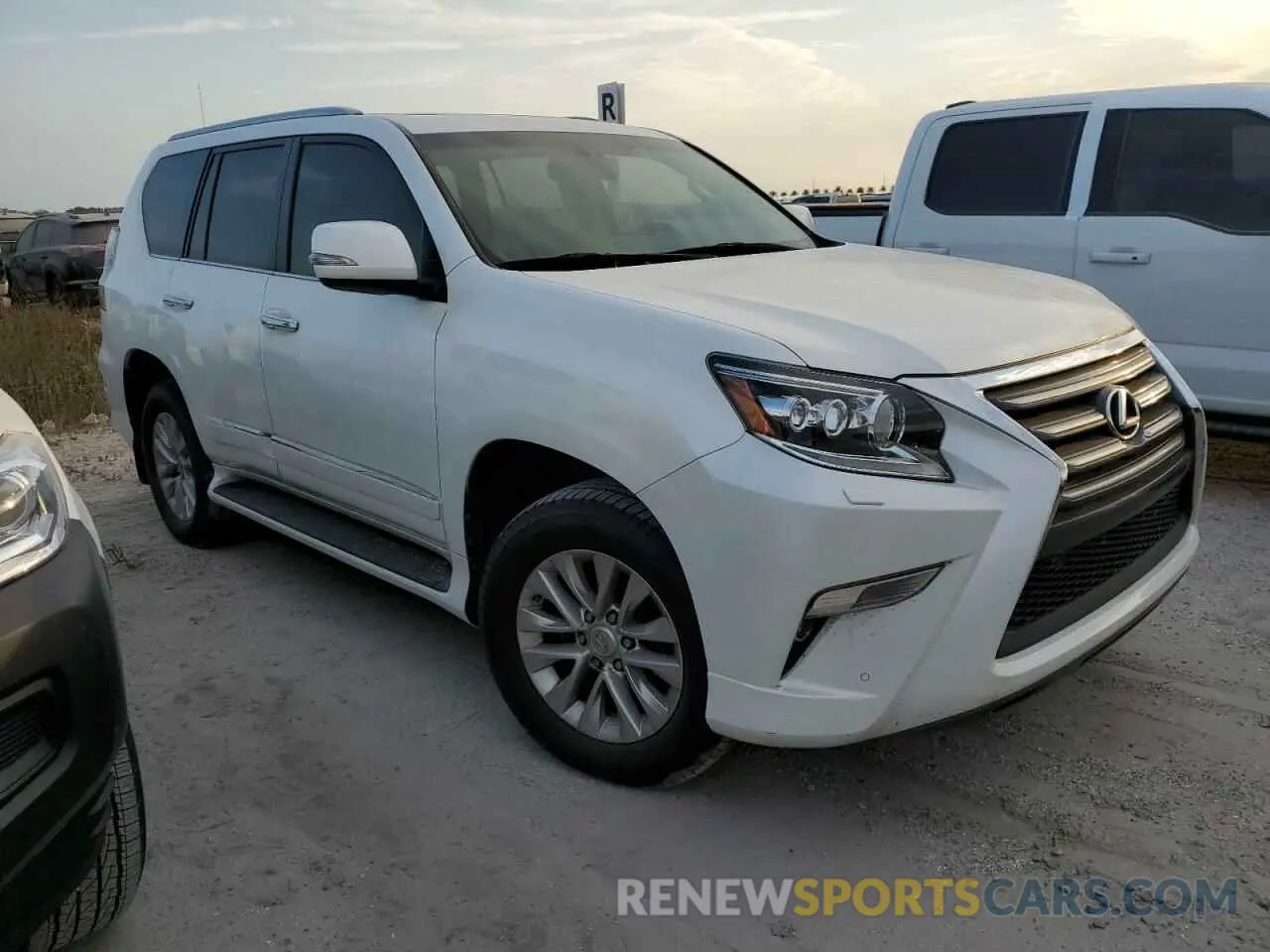 4 Photograph of a damaged car JTJBM7FX5K5234115 LEXUS GX 2019