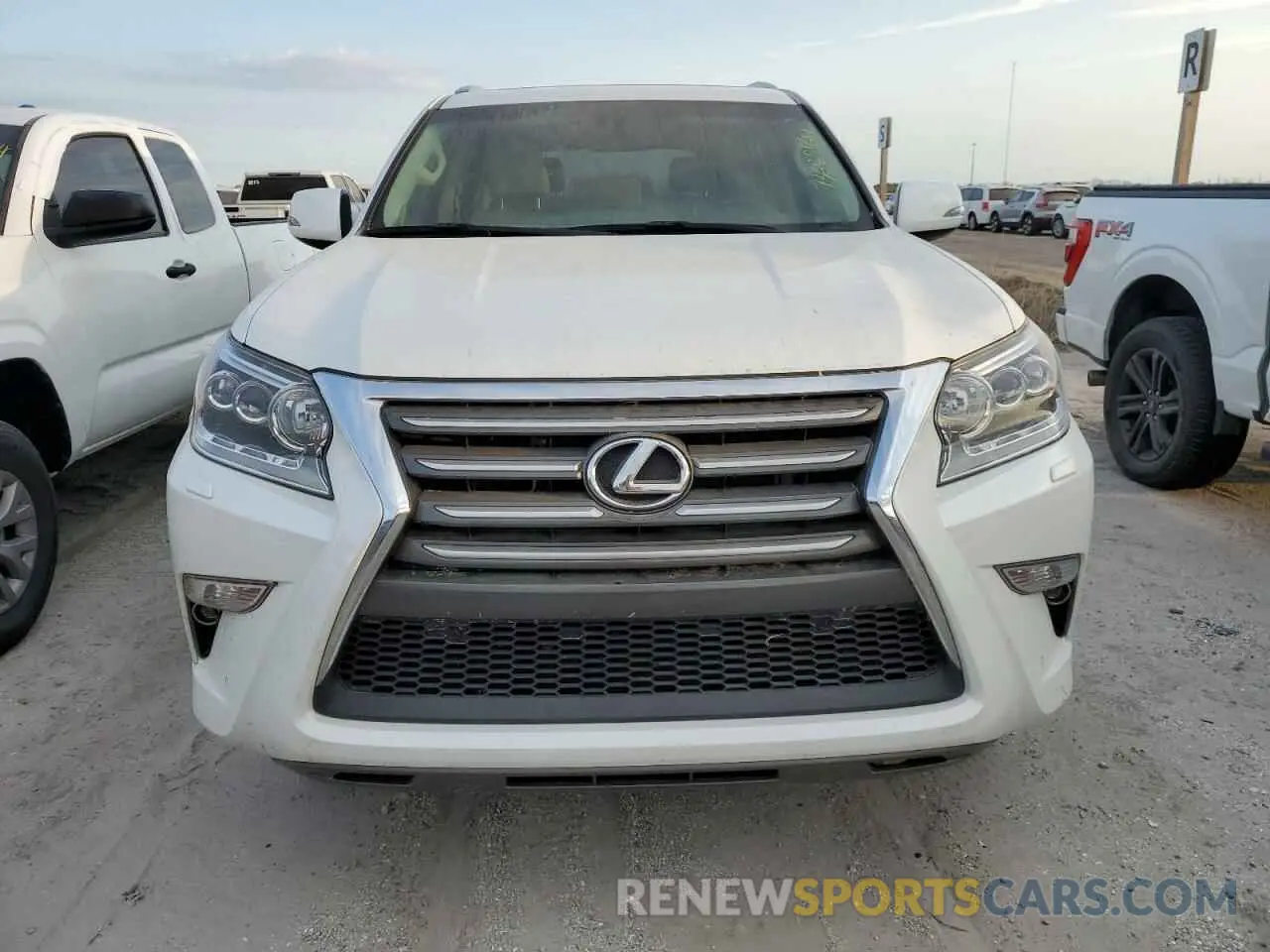 5 Photograph of a damaged car JTJBM7FX5K5234115 LEXUS GX 2019