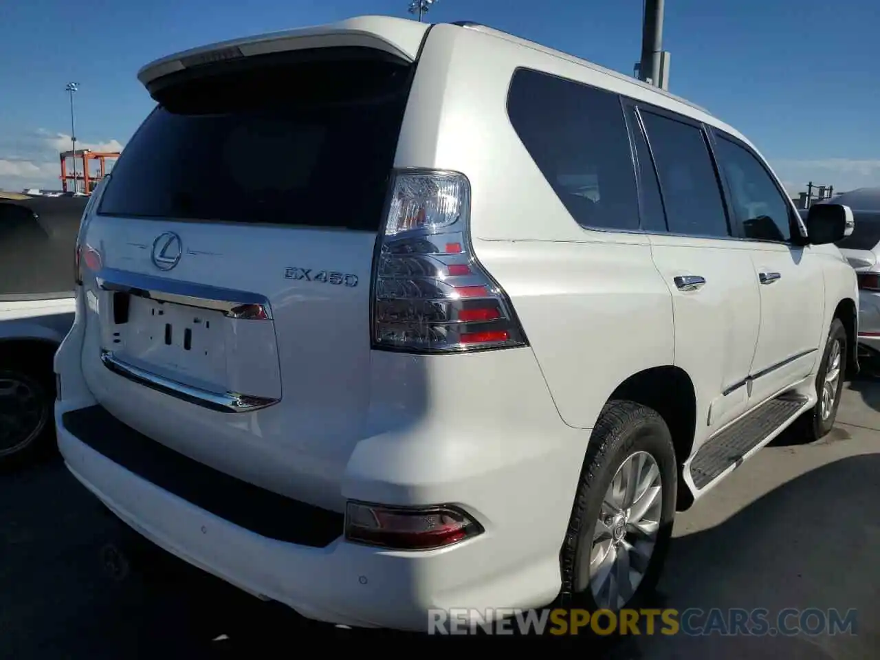 4 Photograph of a damaged car JTJBM7FX5K5235460 LEXUS GX 2019