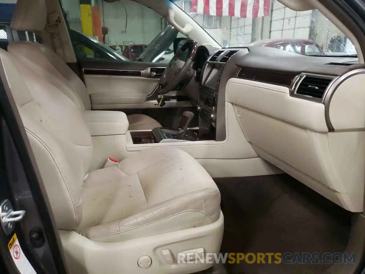 5 Photograph of a damaged car JTJBM7FX6K5246340 LEXUS GX 2019