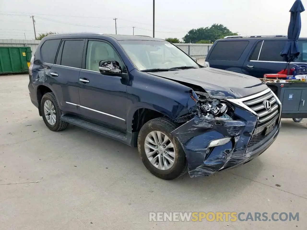 4 Photograph of a damaged car JTJBM7FX7K5234228 LEXUS GX 2019