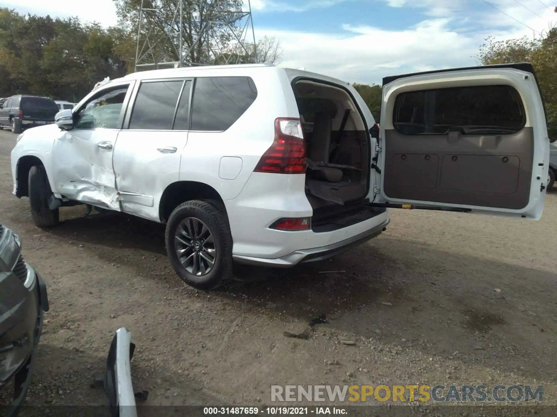 3 Photograph of a damaged car JTJBM7FX8K5216725 LEXUS GX 2019