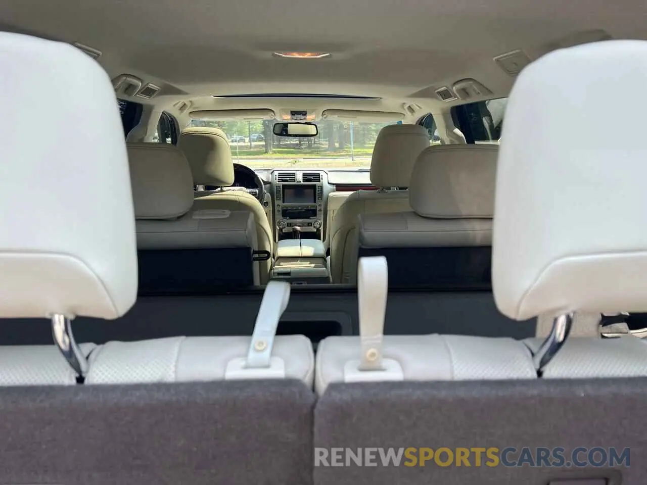 9 Photograph of a damaged car JTJBM7FX9K5213171 LEXUS GX 2019