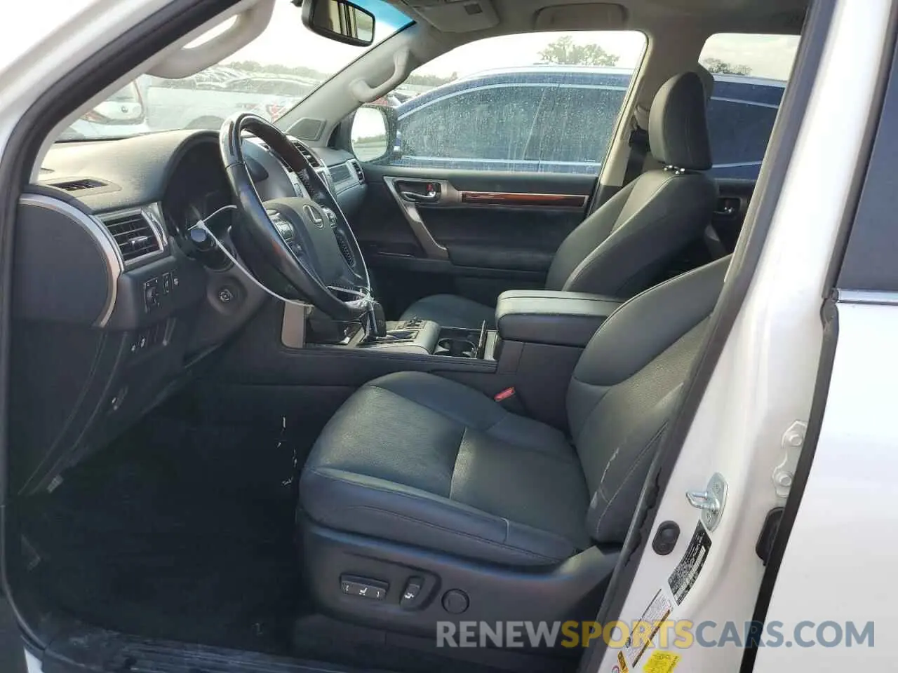 7 Photograph of a damaged car JTJBM7FXXK5215558 LEXUS GX 2019