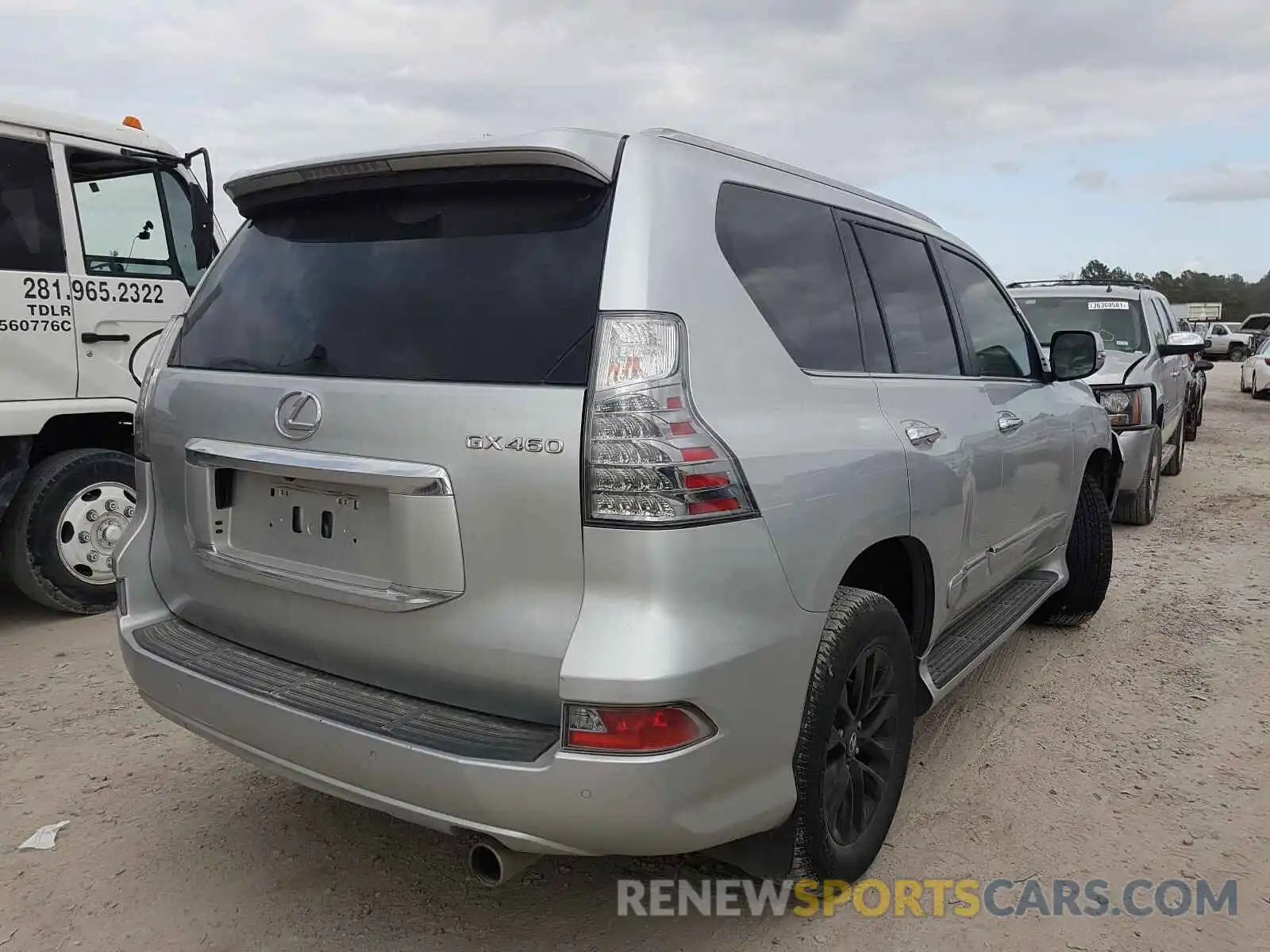 4 Photograph of a damaged car JTJBM7FXXK5220307 LEXUS GX 2019