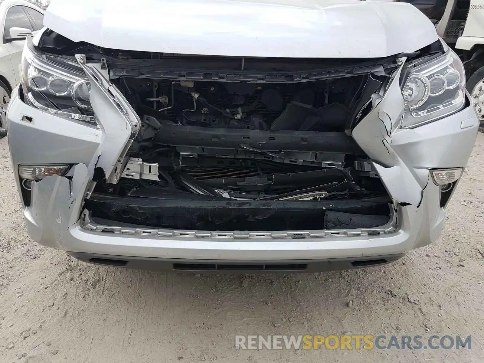 9 Photograph of a damaged car JTJBM7FXXK5220307 LEXUS GX 2019