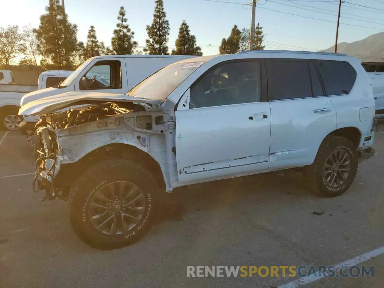 1 Photograph of a damaged car JTJBM7FXXK5229007 LEXUS GX 2019