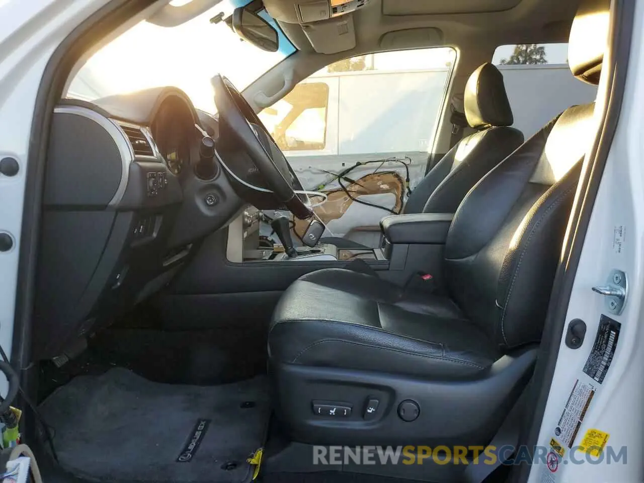 7 Photograph of a damaged car JTJBM7FXXK5229007 LEXUS GX 2019