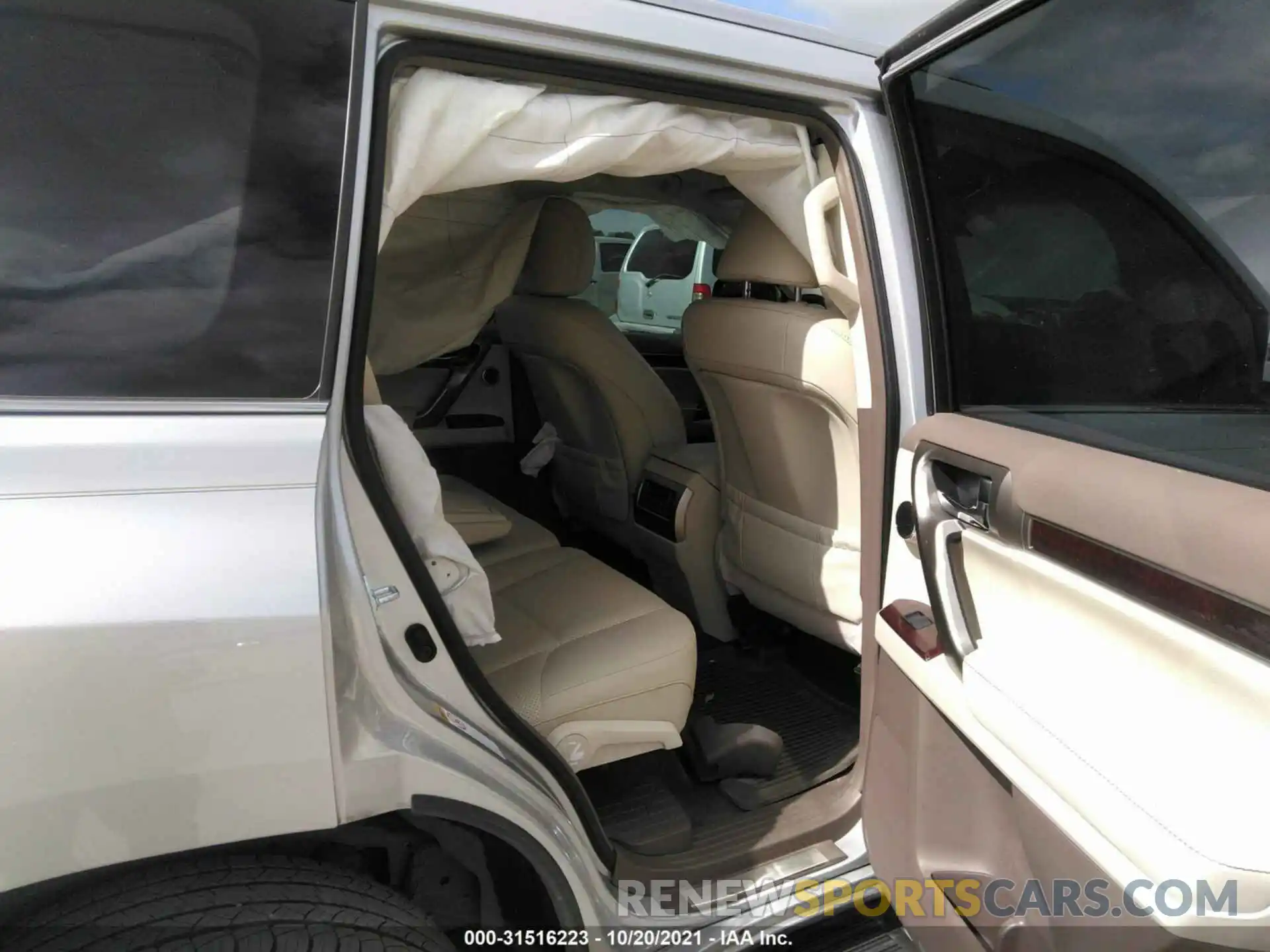 8 Photograph of a damaged car JTJJM7FX2K5211984 LEXUS GX 2019