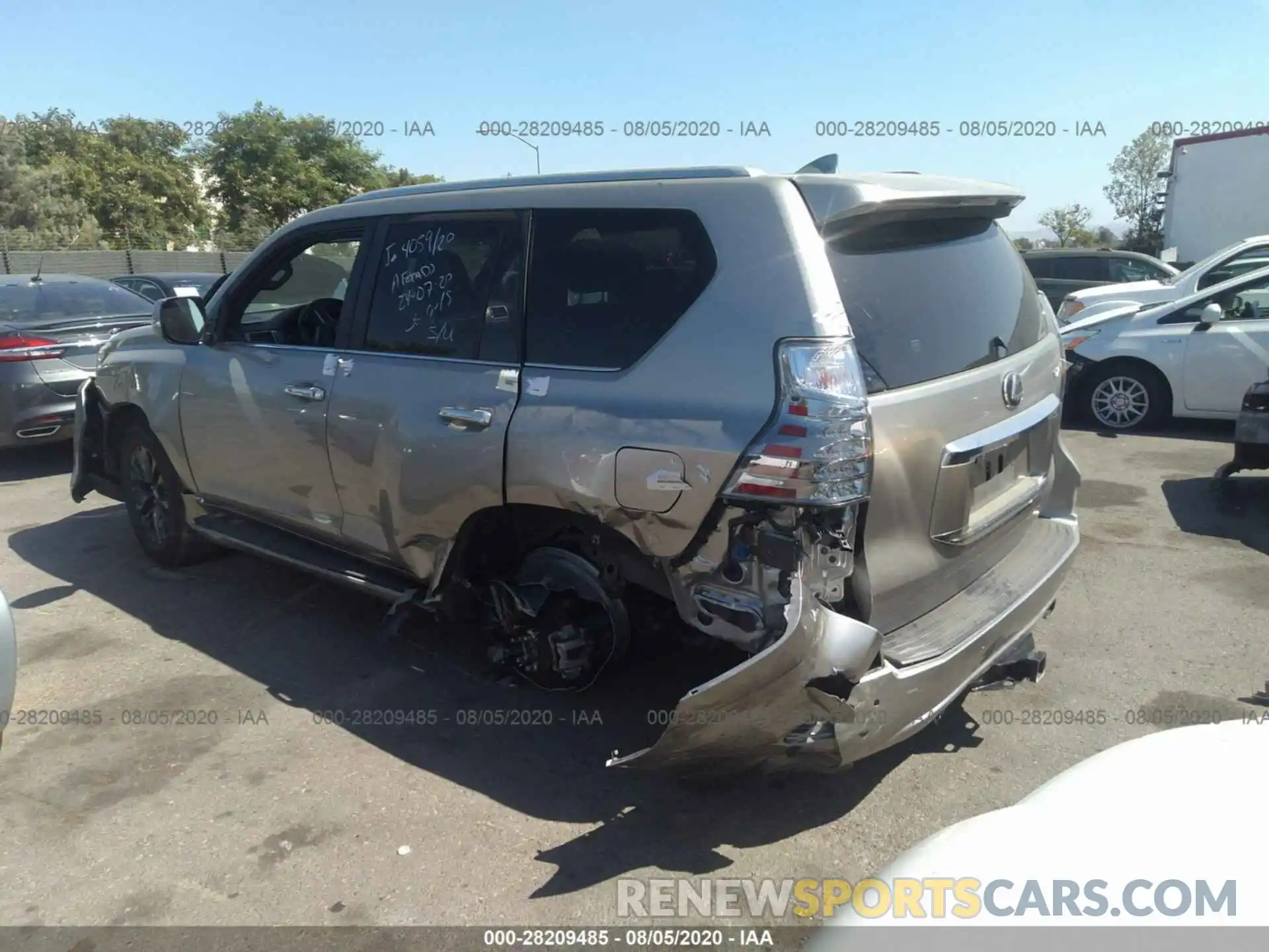 3 Photograph of a damaged car JTJAM7BX0L5244716 LEXUS GX 2020