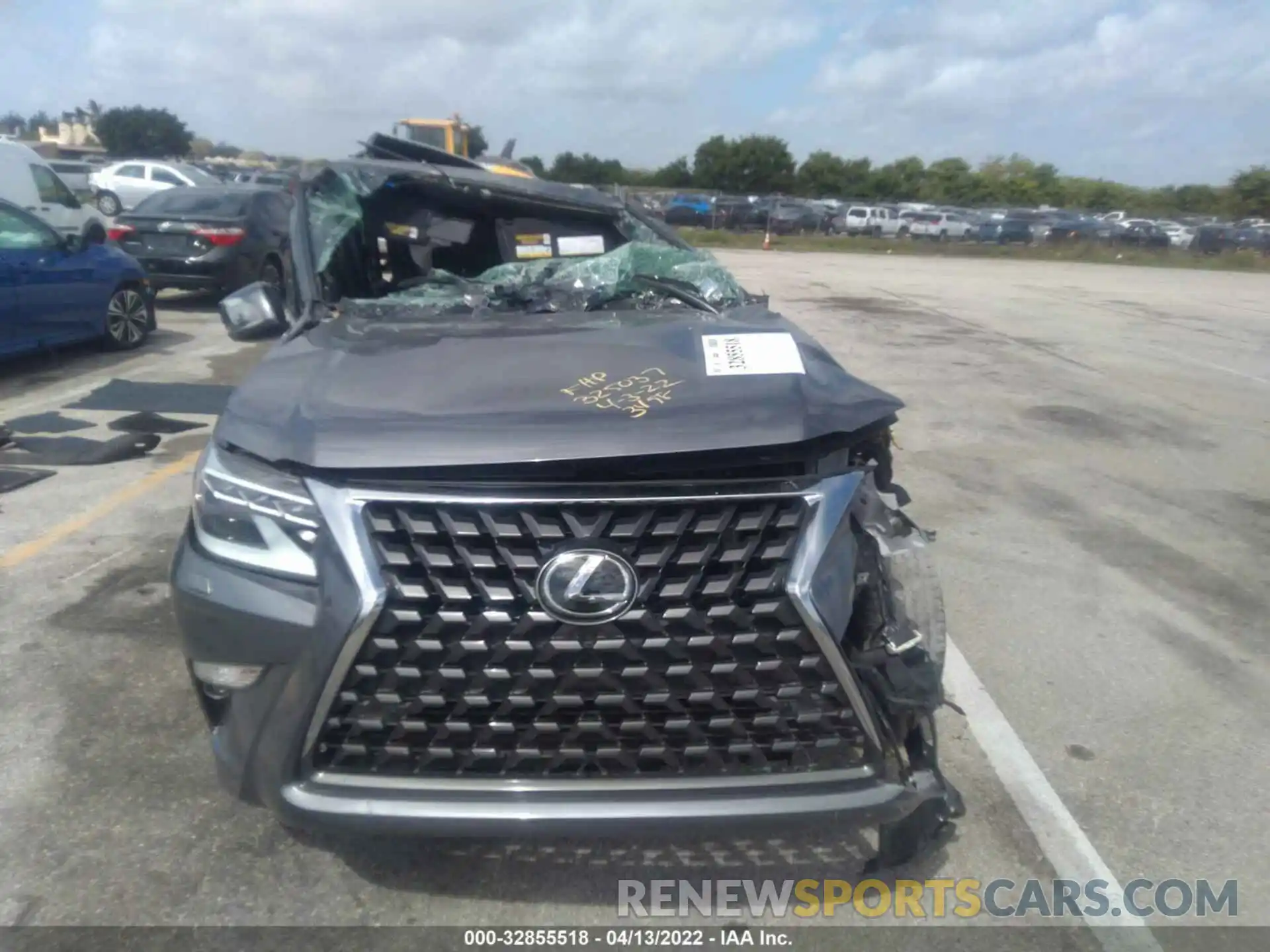 6 Photograph of a damaged car JTJAM7BX1L5263498 LEXUS GX 2020