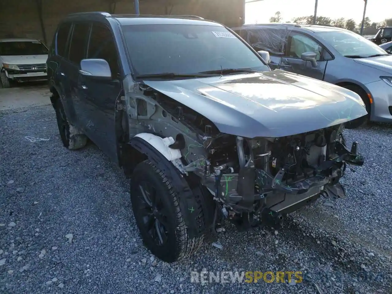 1 Photograph of a damaged car JTJAM7BX2L5259976 LEXUS GX 2020