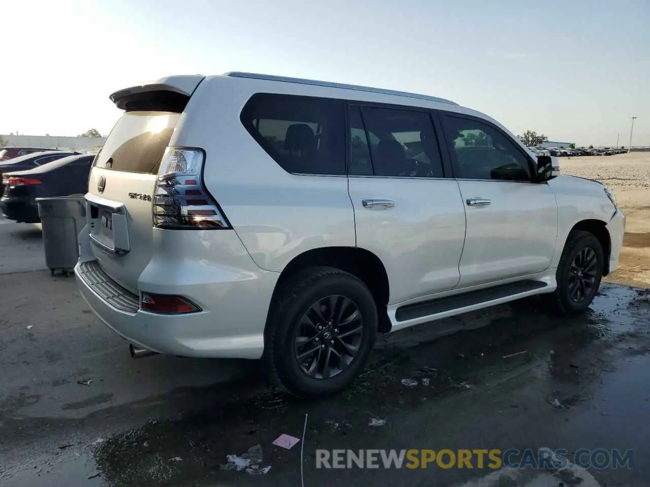3 Photograph of a damaged car JTJAM7BX3L5255631 LEXUS GX 2020