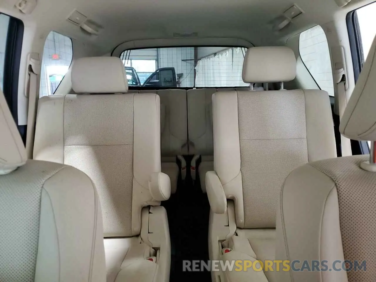 10 Photograph of a damaged car JTJAM7BX4L5266993 LEXUS GX 2020