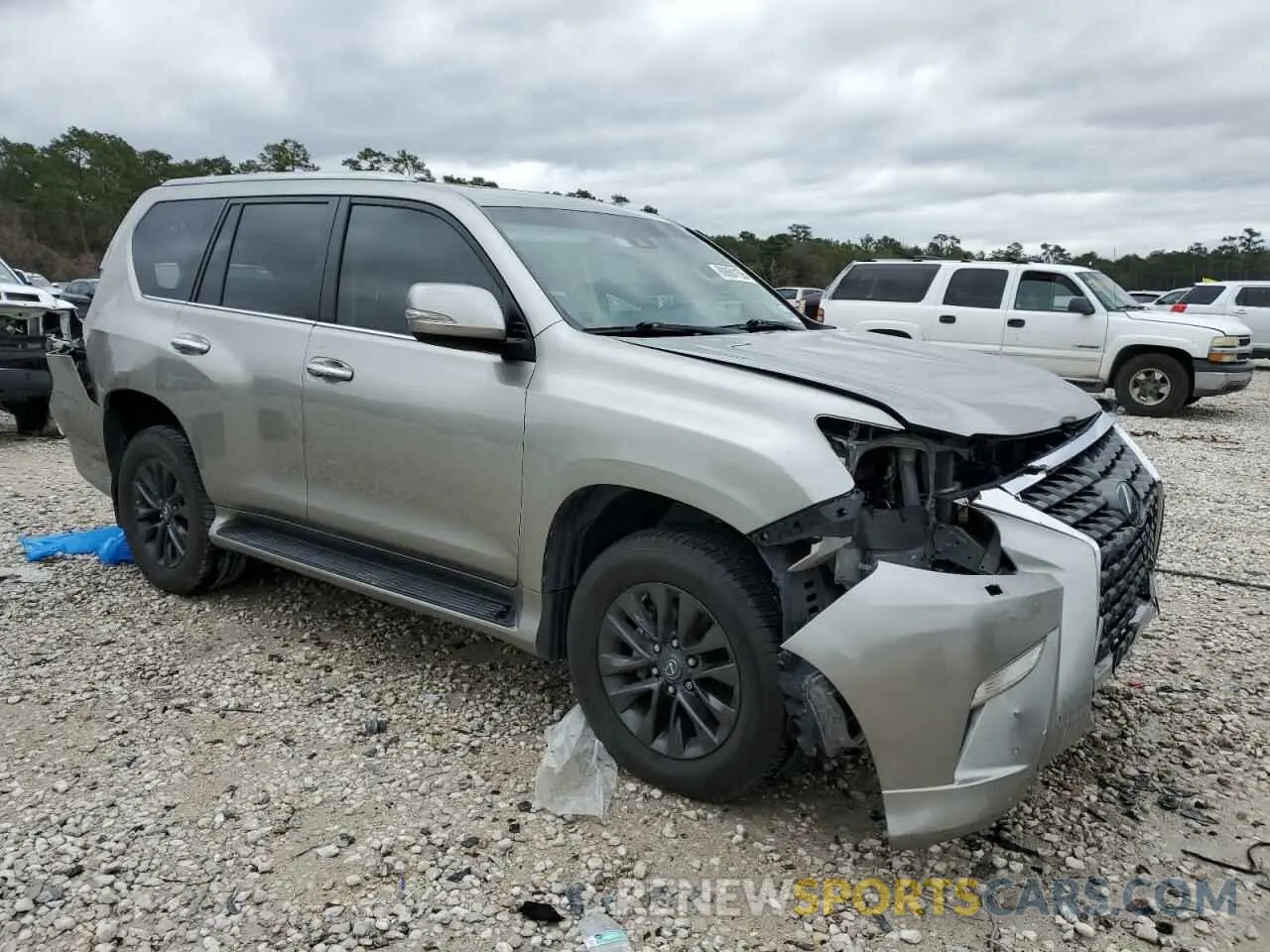 4 Photograph of a damaged car JTJAM7BX6L5247748 LEXUS GX 2020