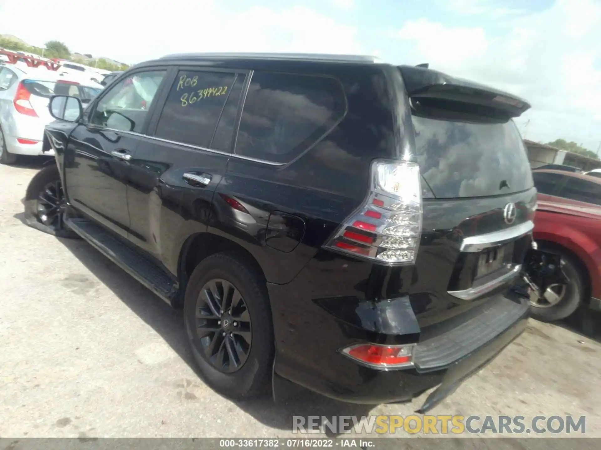 3 Photograph of a damaged car JTJAM7BX6L5267112 LEXUS GX 2020