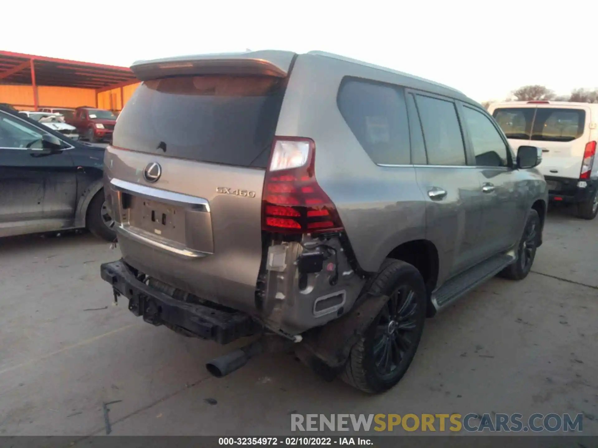 4 Photograph of a damaged car JTJAM7BX8L5260940 LEXUS GX 2020