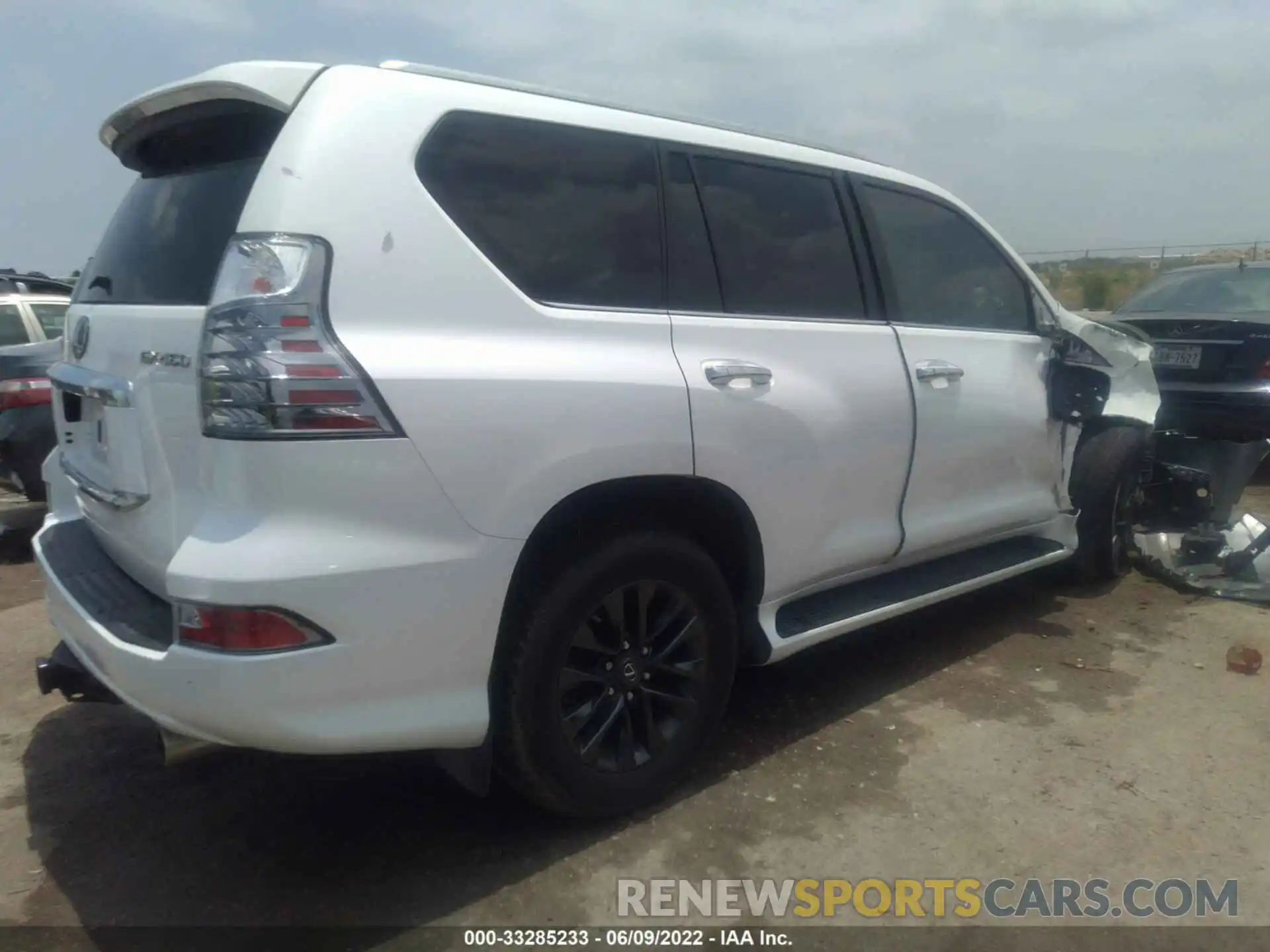 4 Photograph of a damaged car JTJAM7BX0M5282187 LEXUS GX 2021