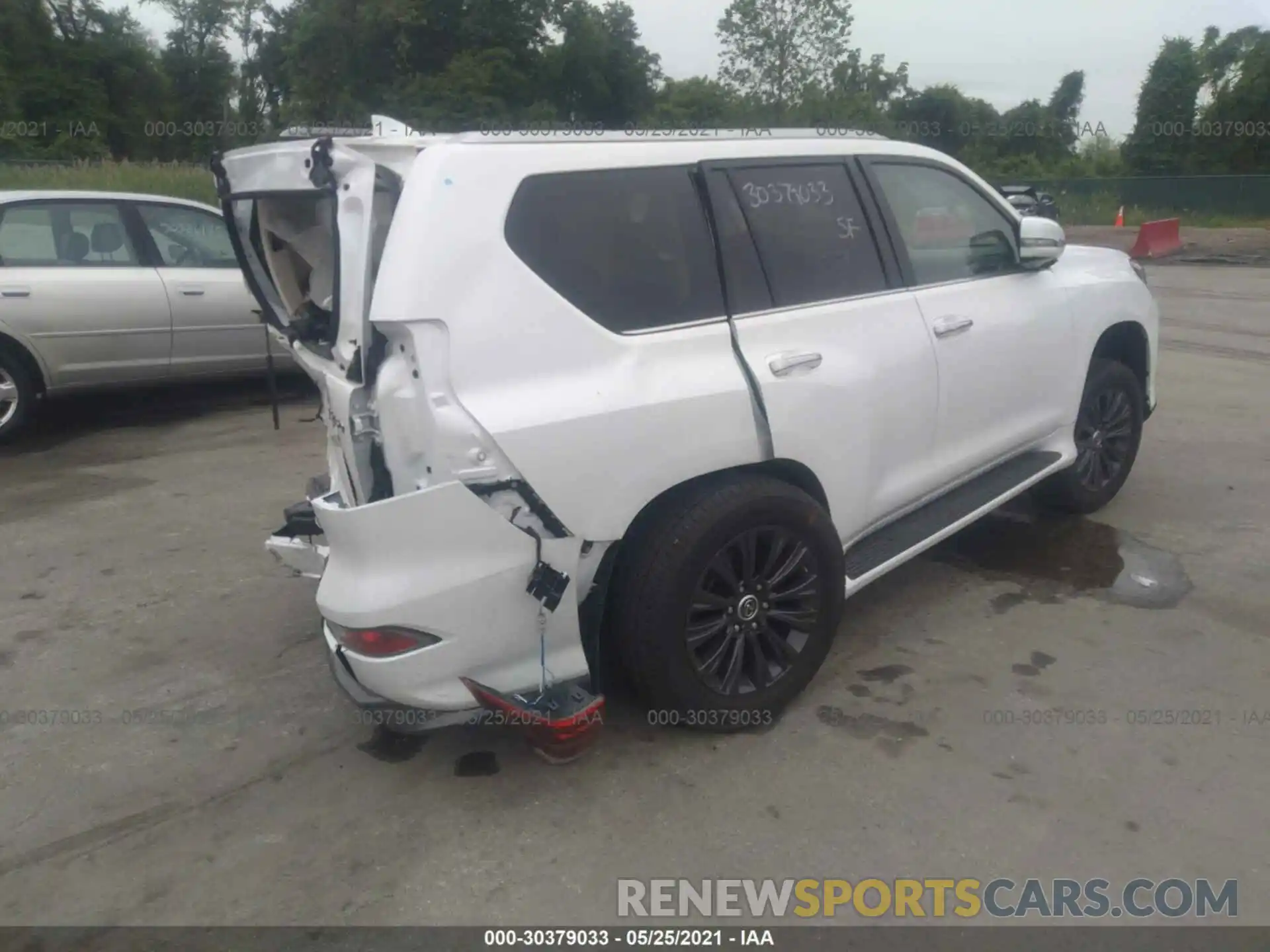 4 Photograph of a damaged car JTJAM7BX1M5279511 LEXUS GX 2021