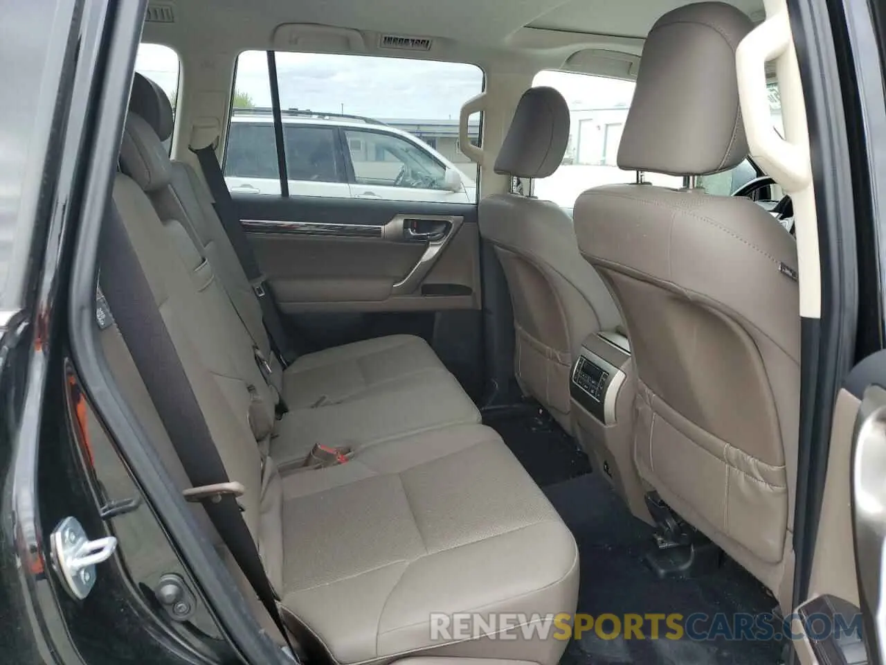 11 Photograph of a damaged car JTJAM7BX4M5298716 LEXUS GX 2021