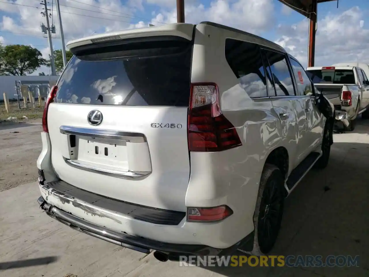 4 Photograph of a damaged car JTJAM7BX7M5292313 LEXUS GX 2021