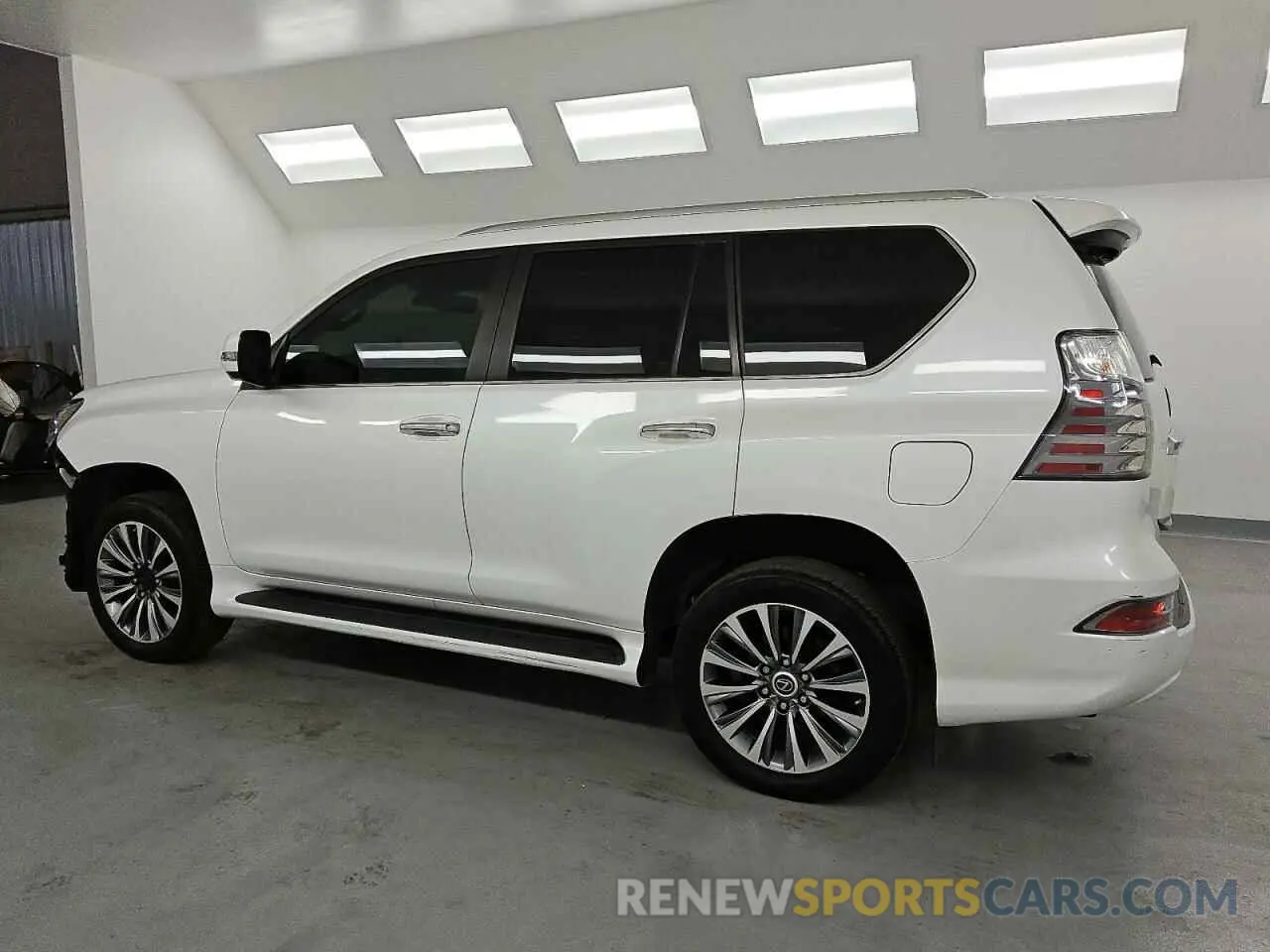 2 Photograph of a damaged car JTJGM7BX4M5287662 LEXUS GX 2021