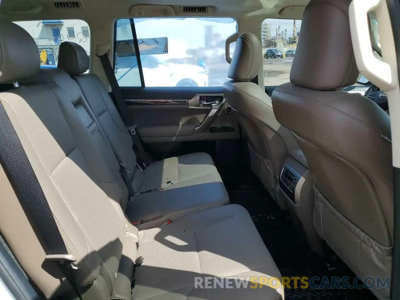 11 Photograph of a damaged car JTJGM7BX7M5275098 LEXUS GX 2021