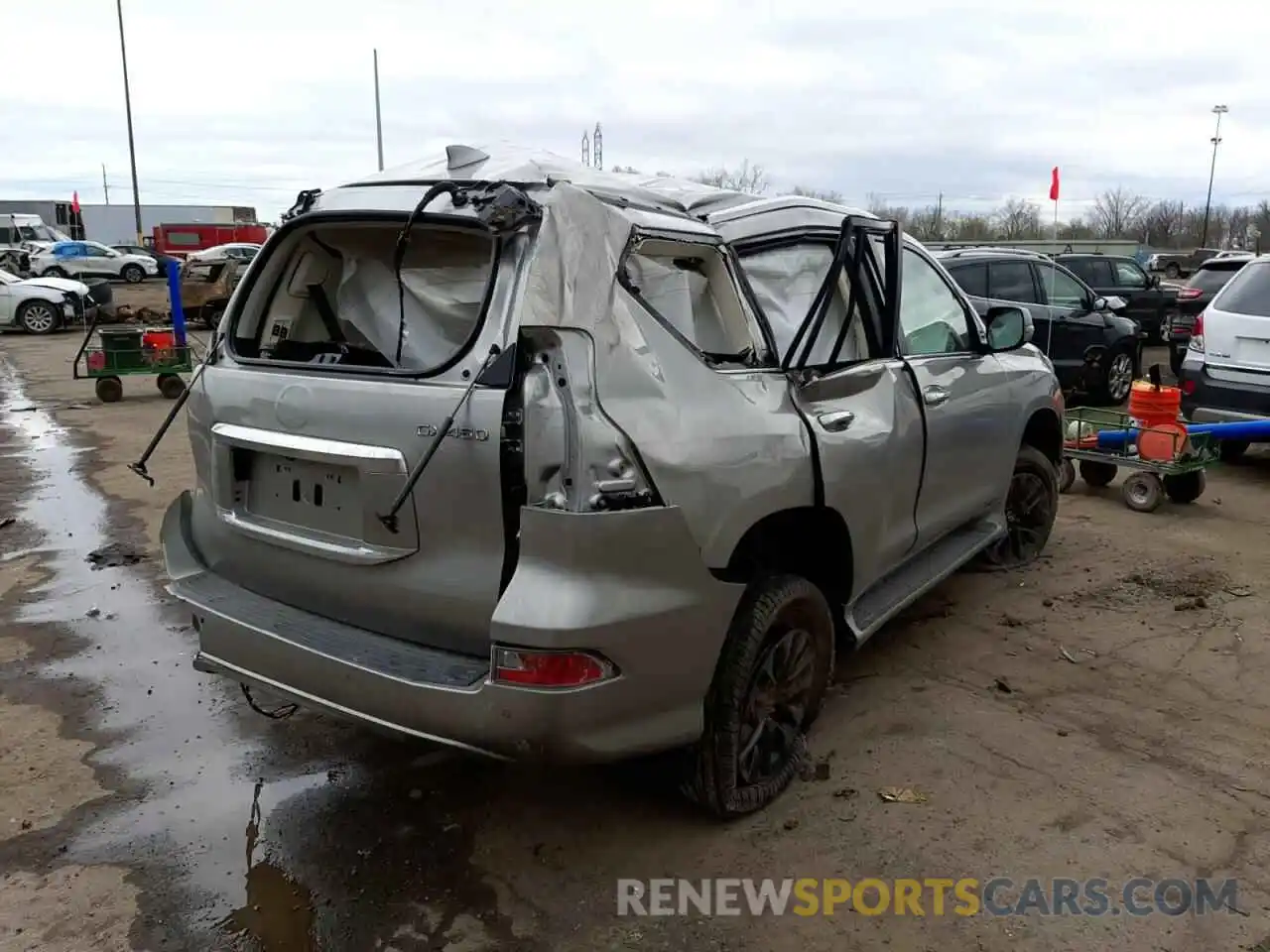 4 Photograph of a damaged car JTJAM7BX0N5312273 LEXUS GX 2022