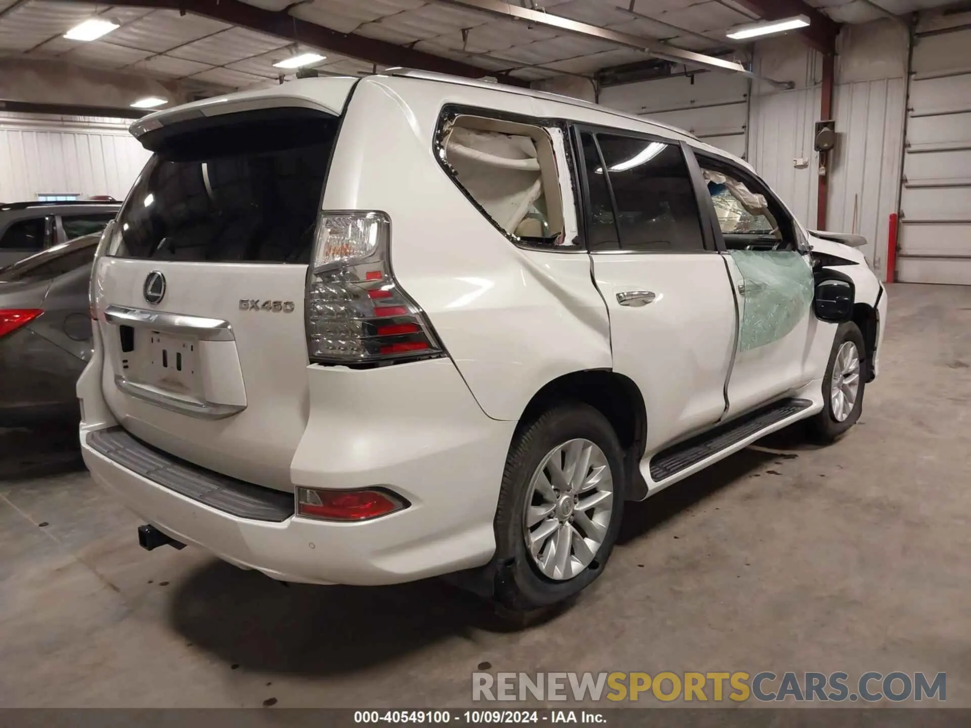 4 Photograph of a damaged car JTJAM7BX0N5324021 LEXUS GX 2022