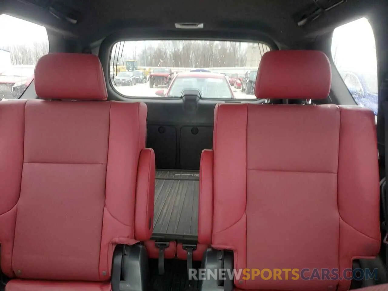10 Photograph of a damaged car JTJAM7BX5N5325004 LEXUS GX 2022