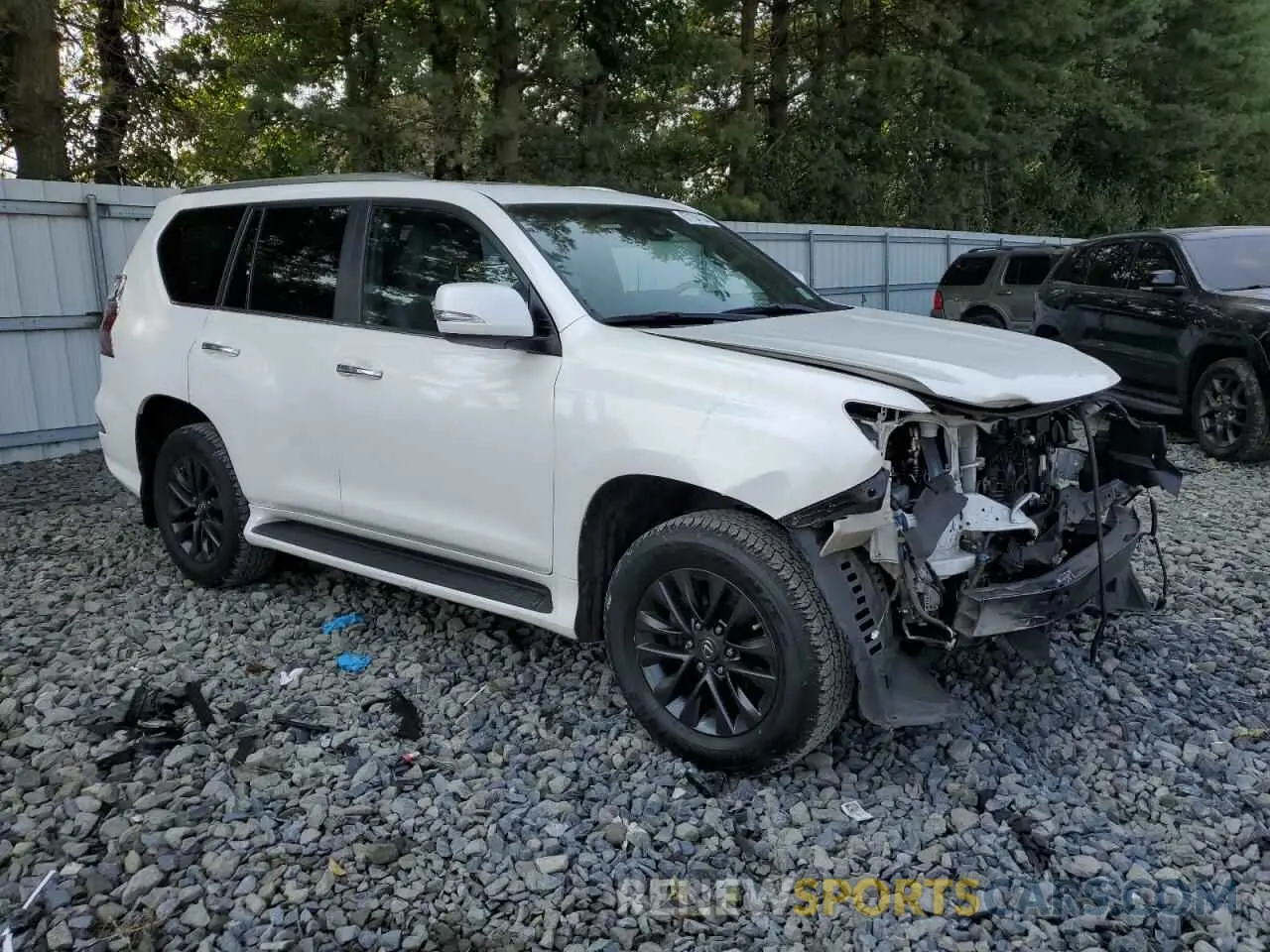 4 Photograph of a damaged car JTJAM7BX8N5330830 LEXUS GX 2022
