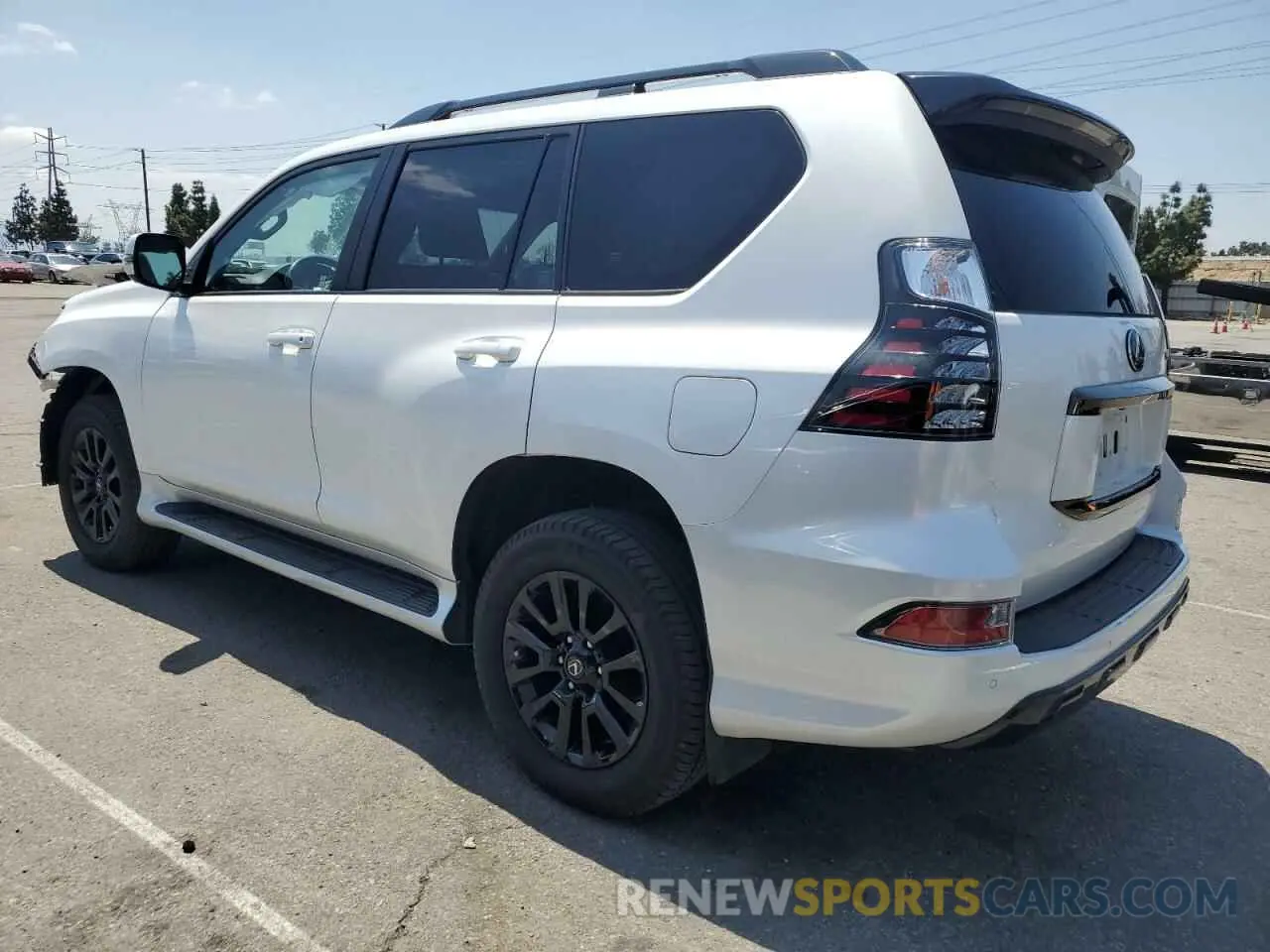 2 Photograph of a damaged car JTJSM7BX6P5342949 LEXUS GX 2023