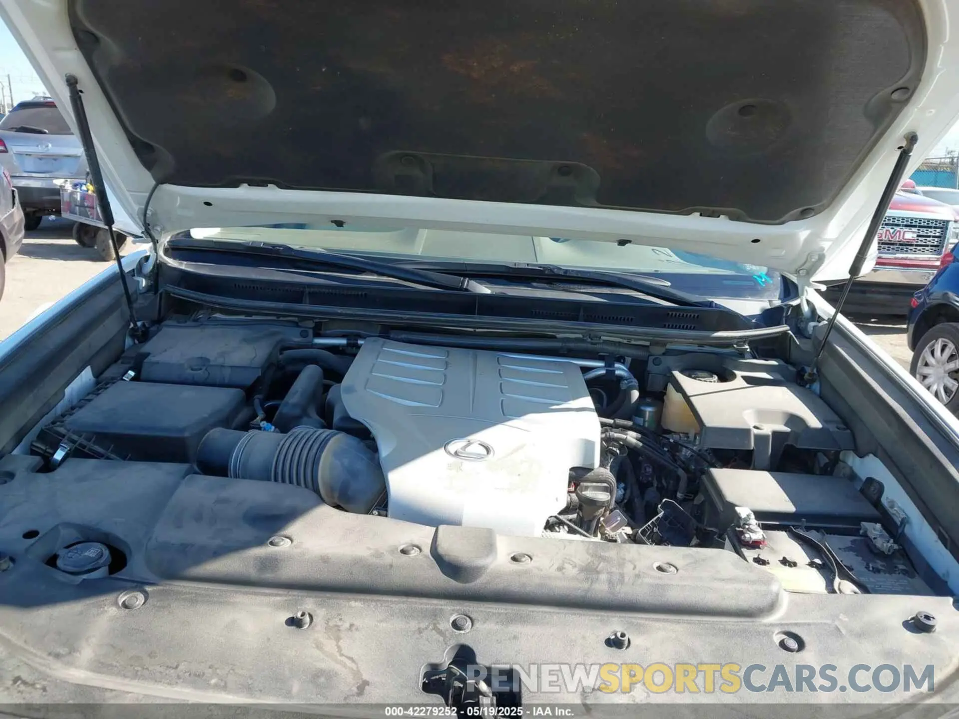 10 Photograph of a damaged car JTJBM7FX0K5234426 LEXUS GX 460 2019