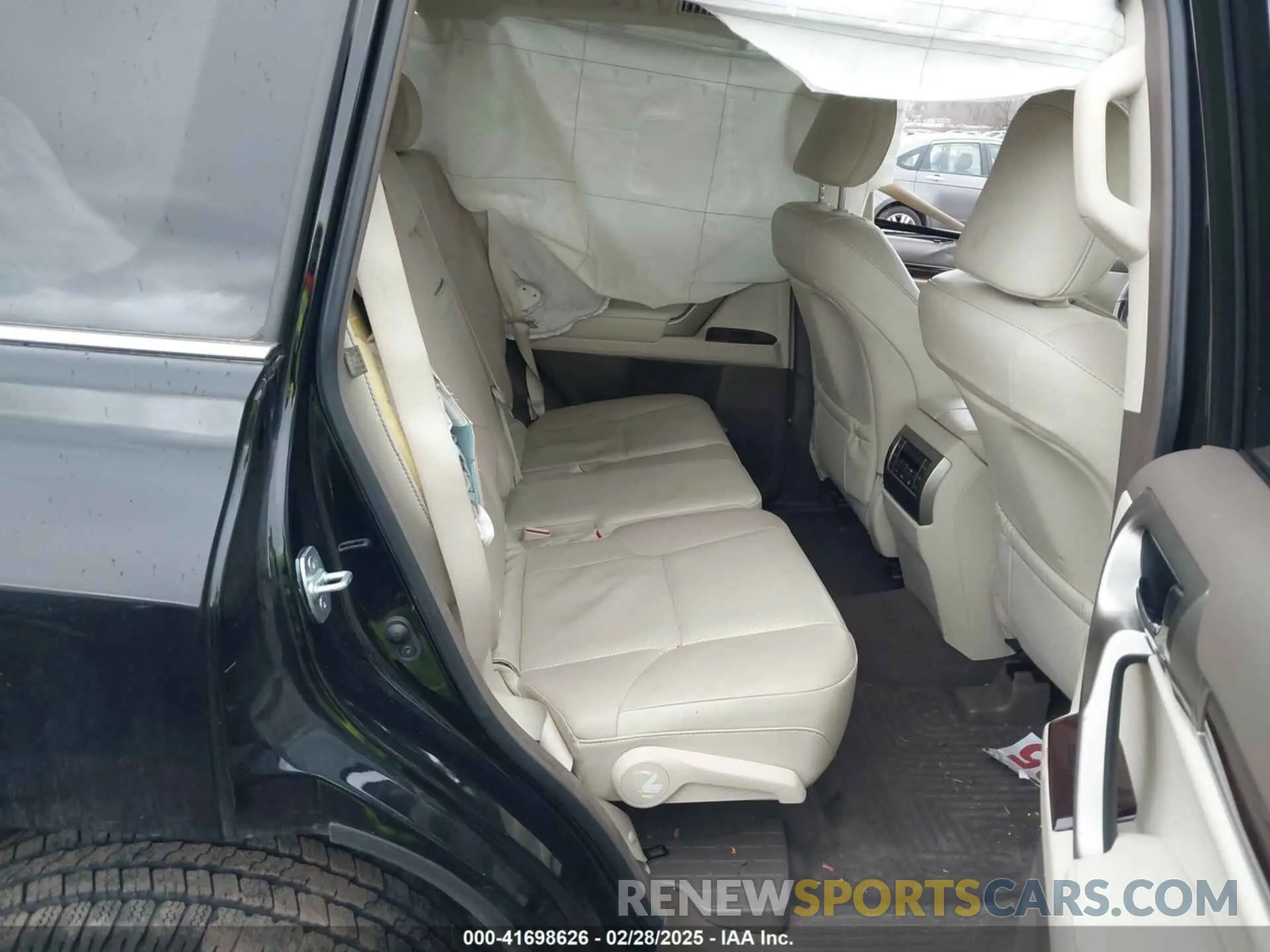 8 Photograph of a damaged car JTJBM7FX1K5234807 LEXUS GX 460 2019