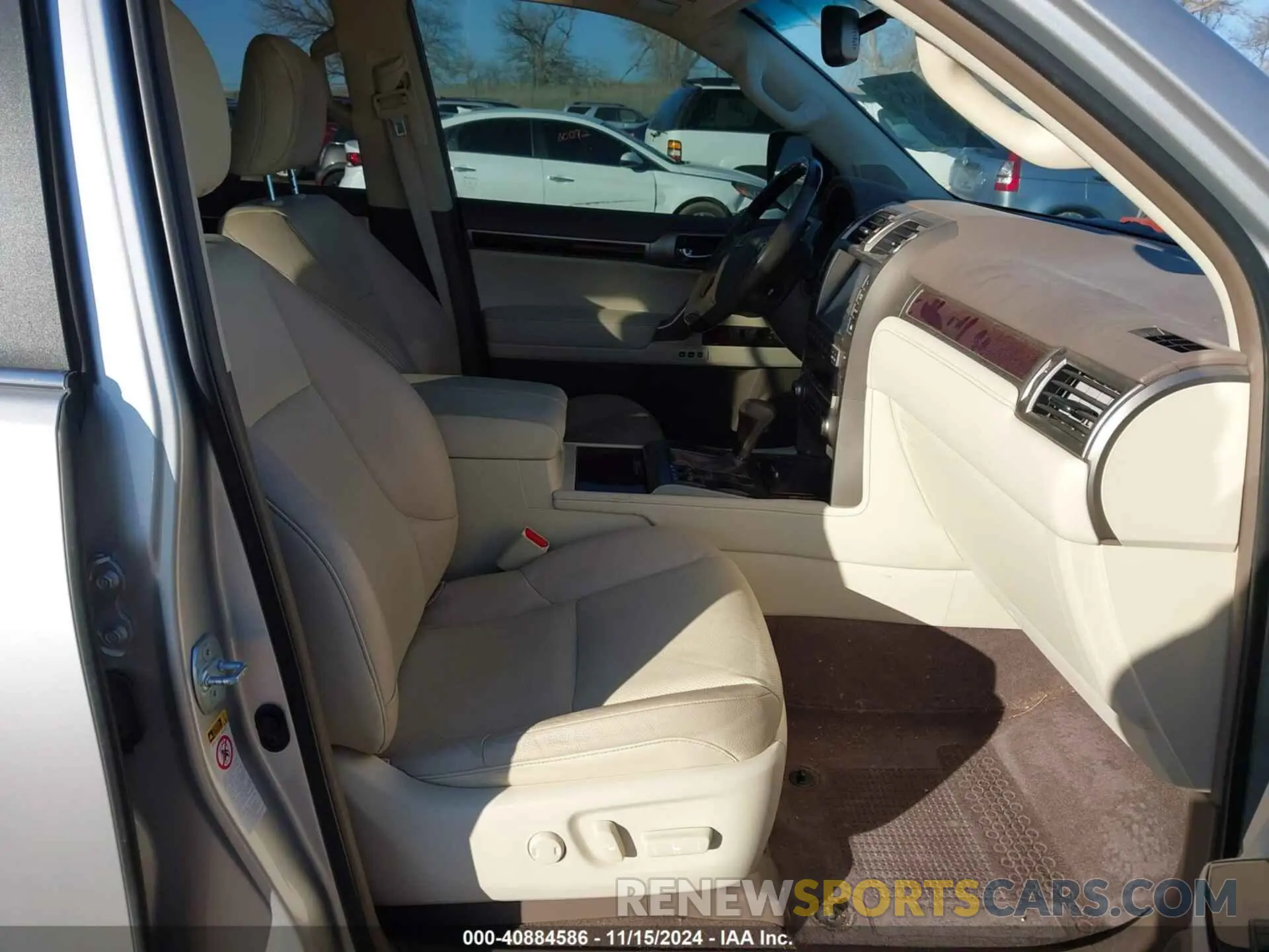 5 Photograph of a damaged car JTJBM7FX2K5213156 LEXUS GX 460 2019