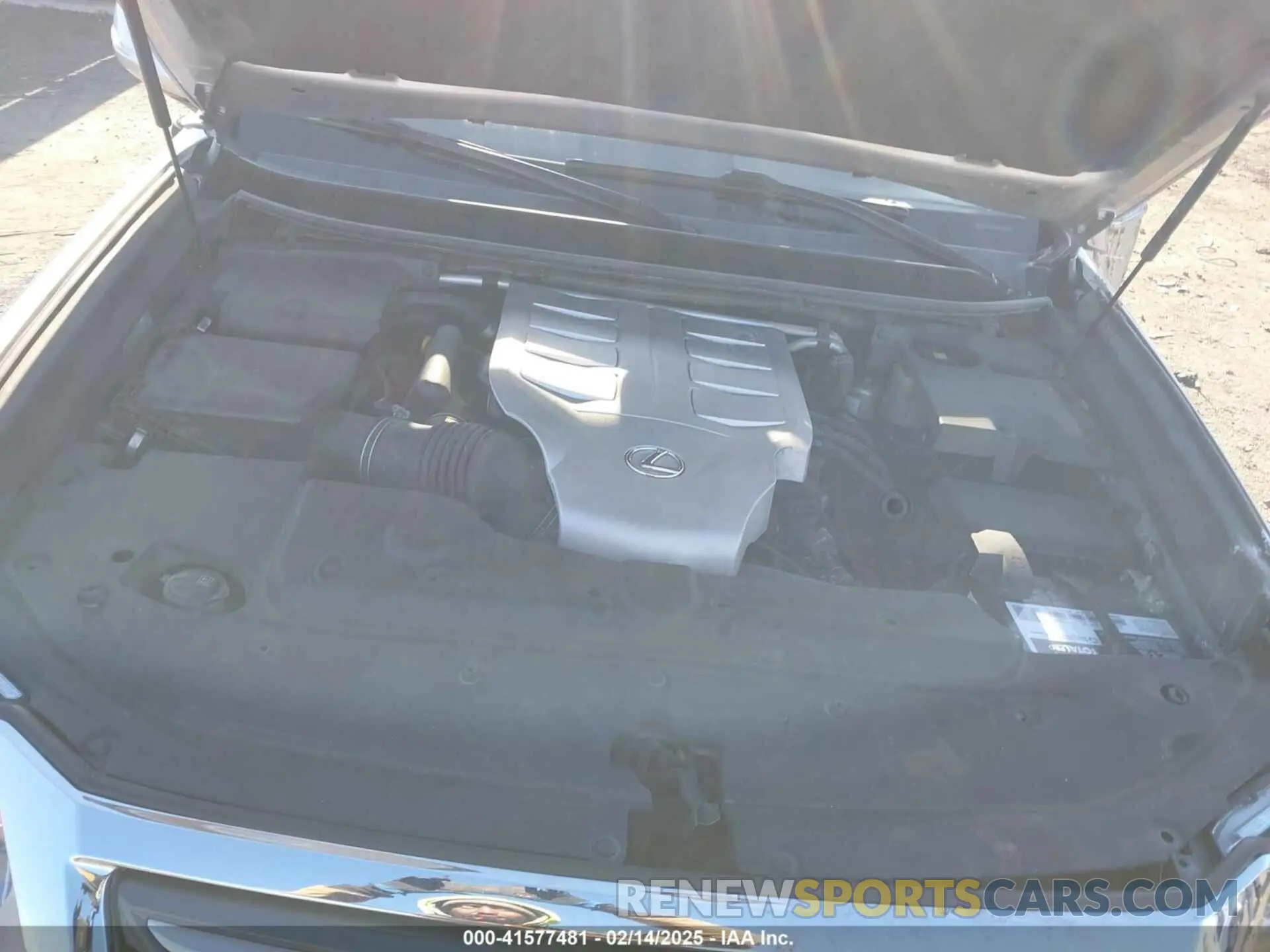 10 Photograph of a damaged car JTJBM7FX5K5211143 LEXUS GX 460 2019