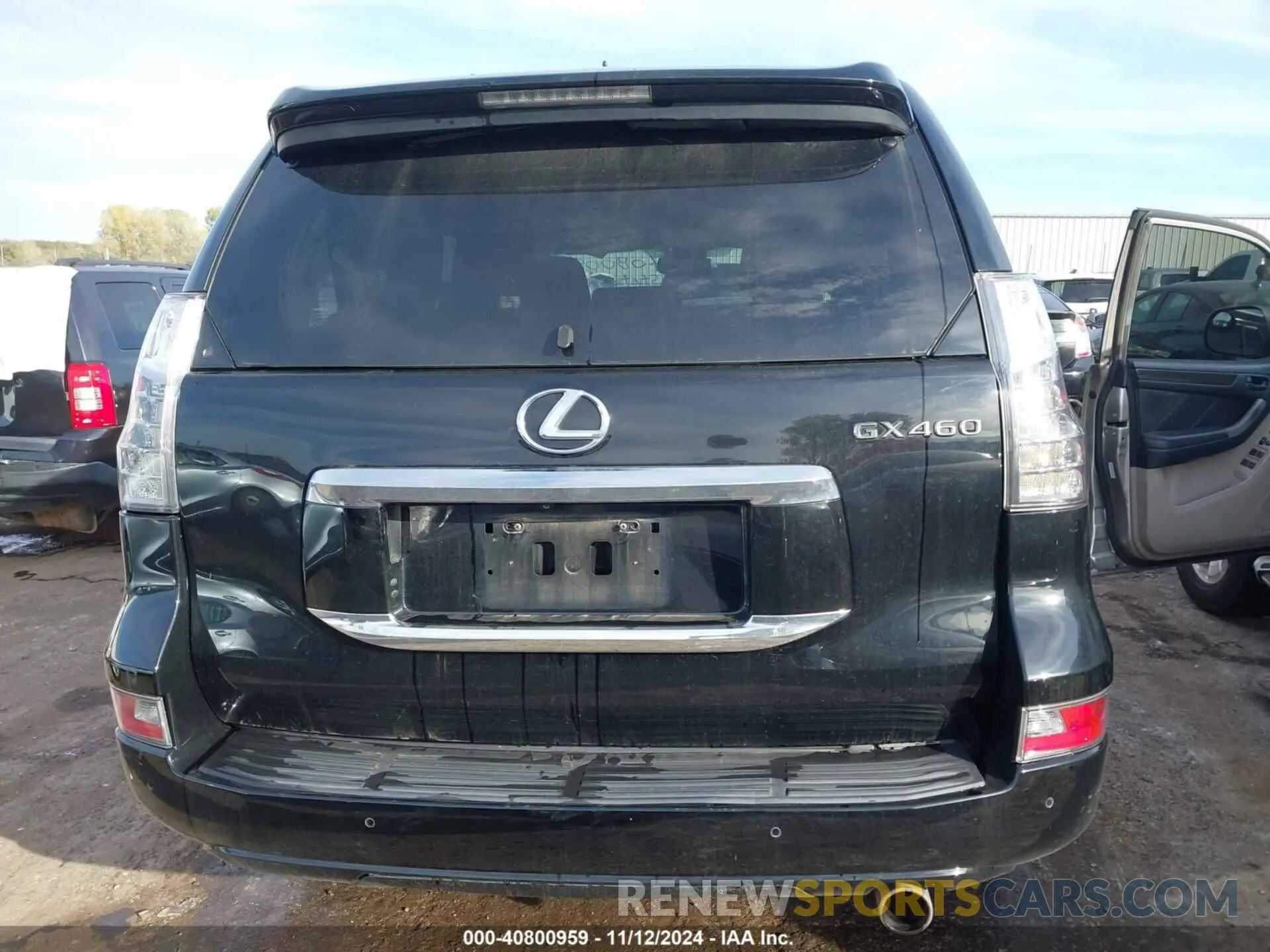 16 Photograph of a damaged car JTJBM7FX7K5220927 LEXUS GX 460 2019