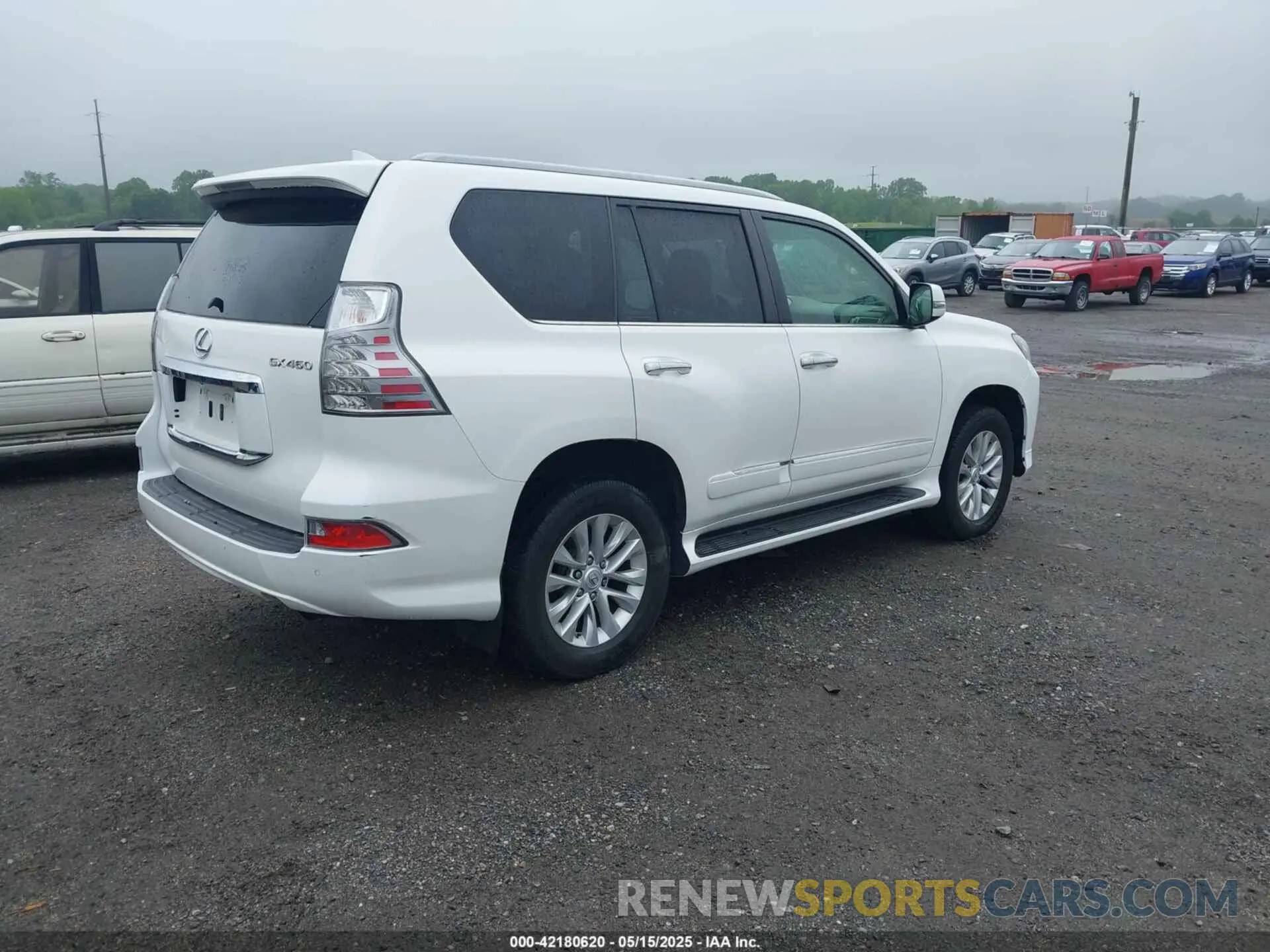 4 Photograph of a damaged car JTJBM7FX8K5233766 LEXUS GX 460 2019