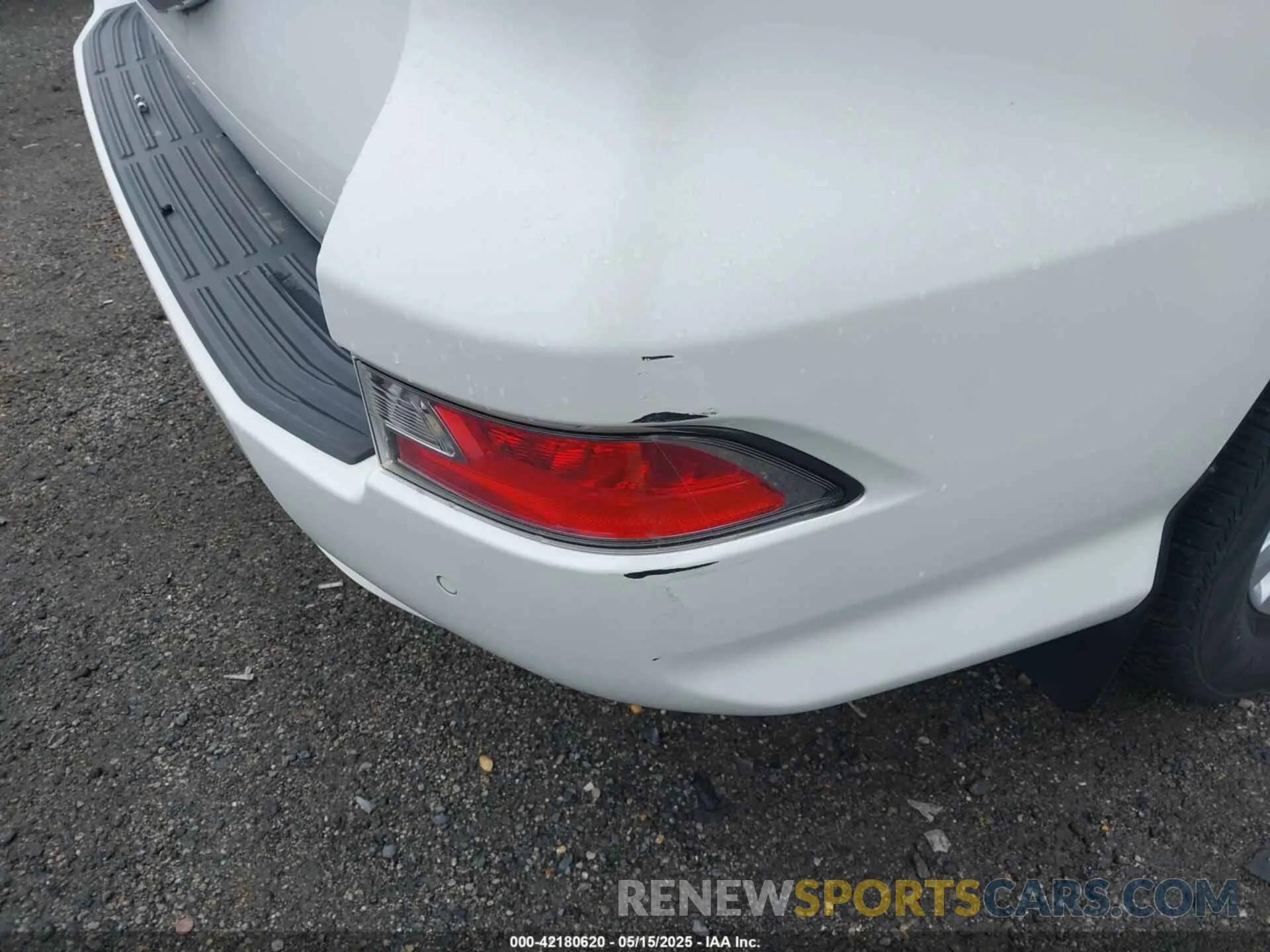 6 Photograph of a damaged car JTJBM7FX8K5233766 LEXUS GX 460 2019