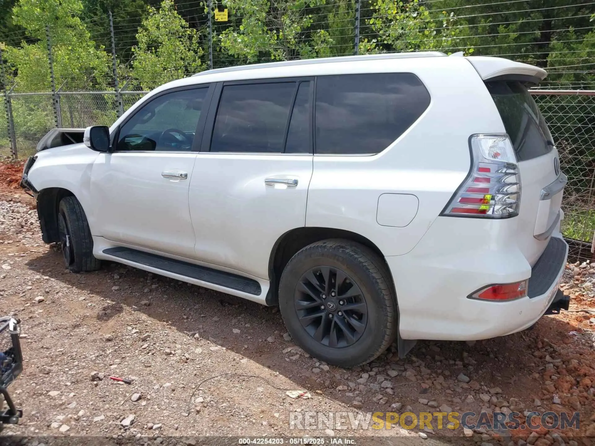 3 Photograph of a damaged car JTJAM7BX2L5263445 LEXUS GX 460 2020