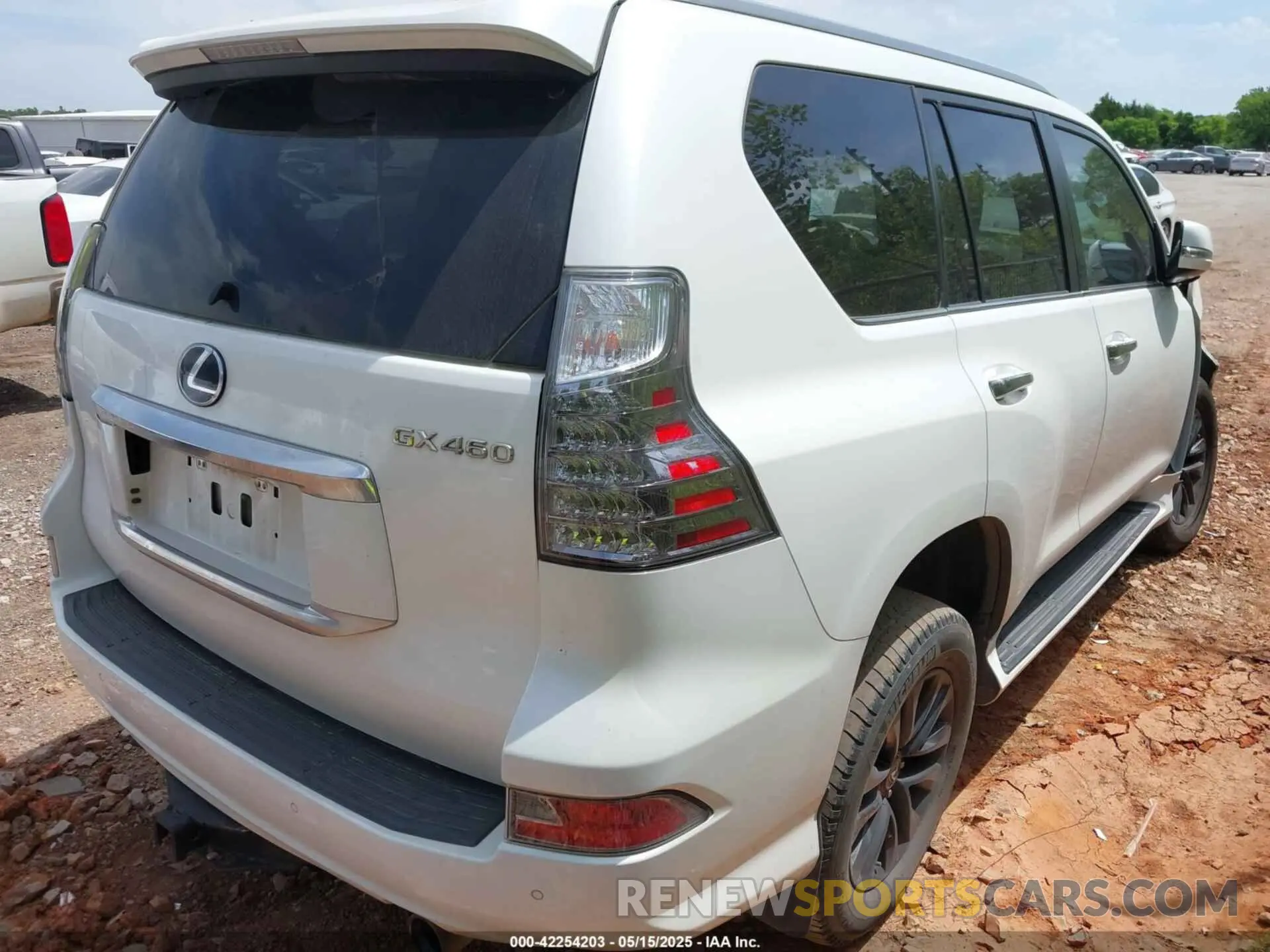 4 Photograph of a damaged car JTJAM7BX2L5263445 LEXUS GX 460 2020
