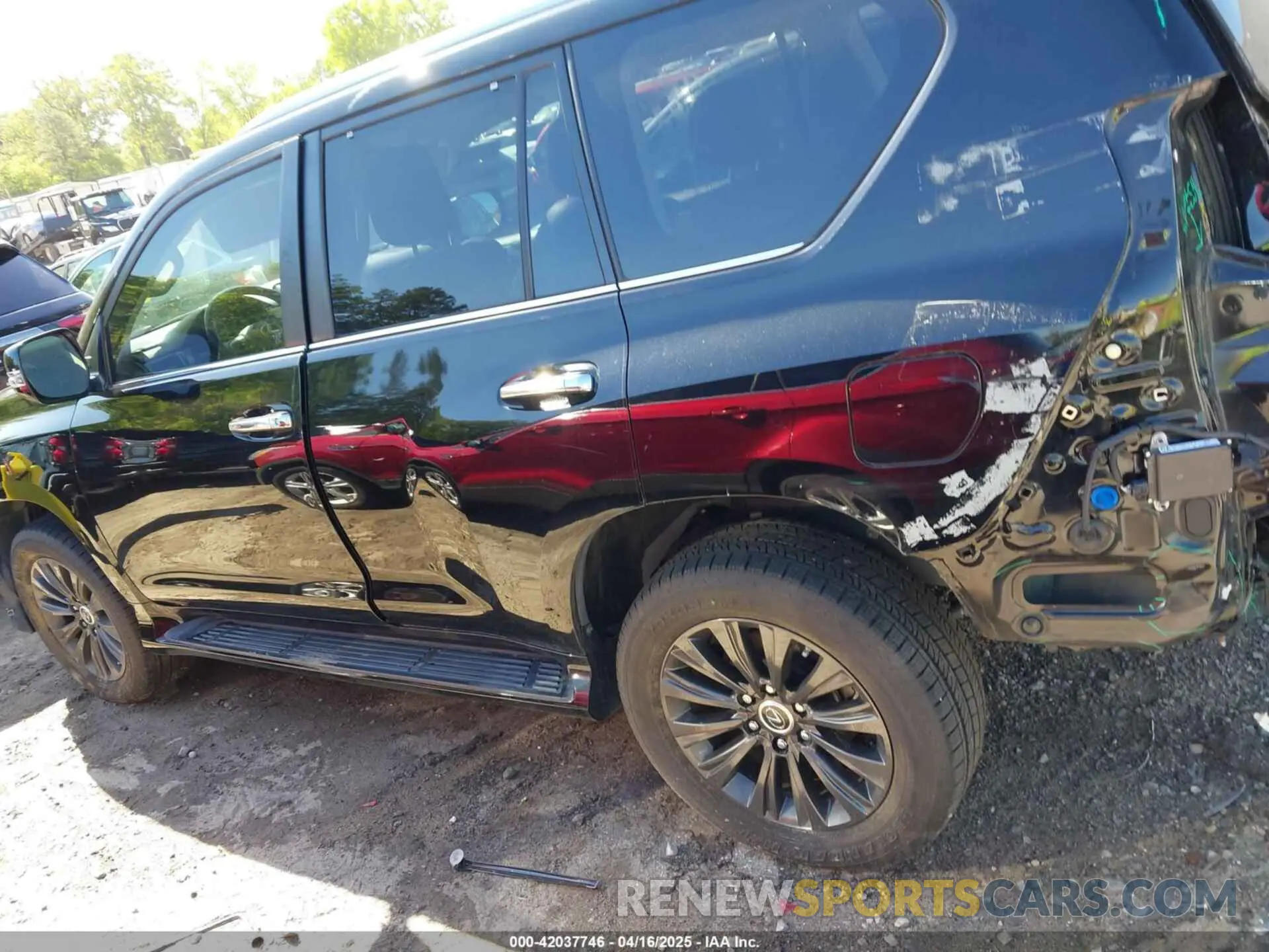 15 Photograph of a damaged car JTJAM7BX4L5252978 LEXUS GX 460 2020