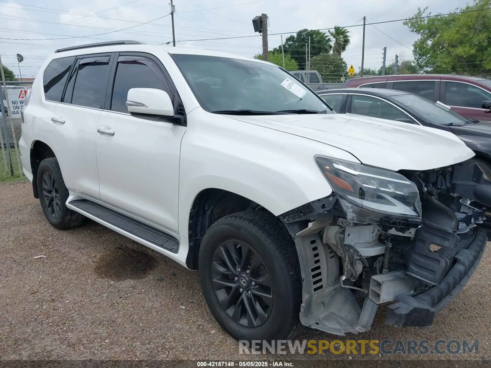 1 Photograph of a damaged car JTJAM7BX6L5266770 LEXUS GX 460 2020